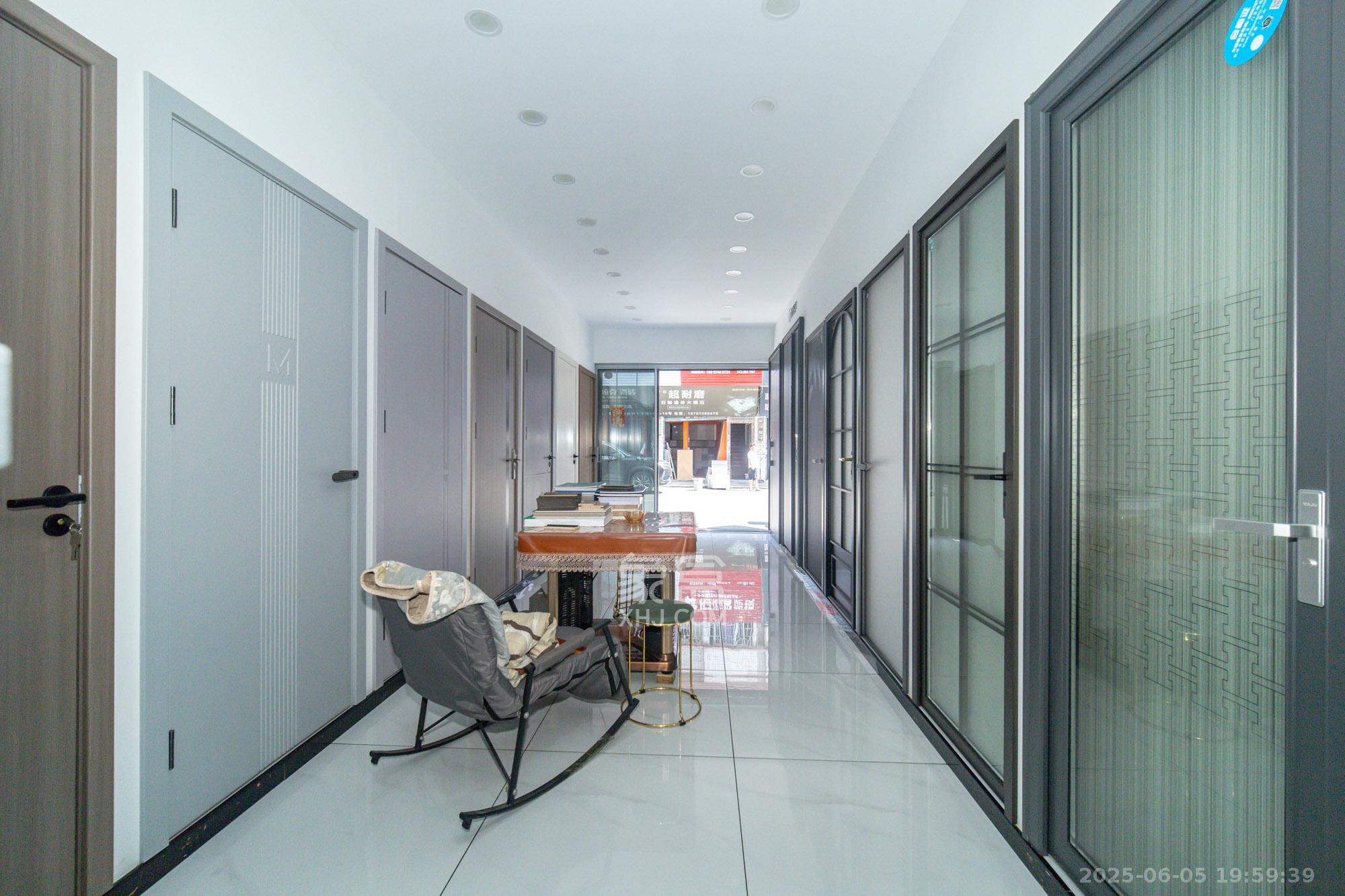 众鑫建材市场（长沙县星沙镇皮具市场）  1室1厅1卫   125.00万