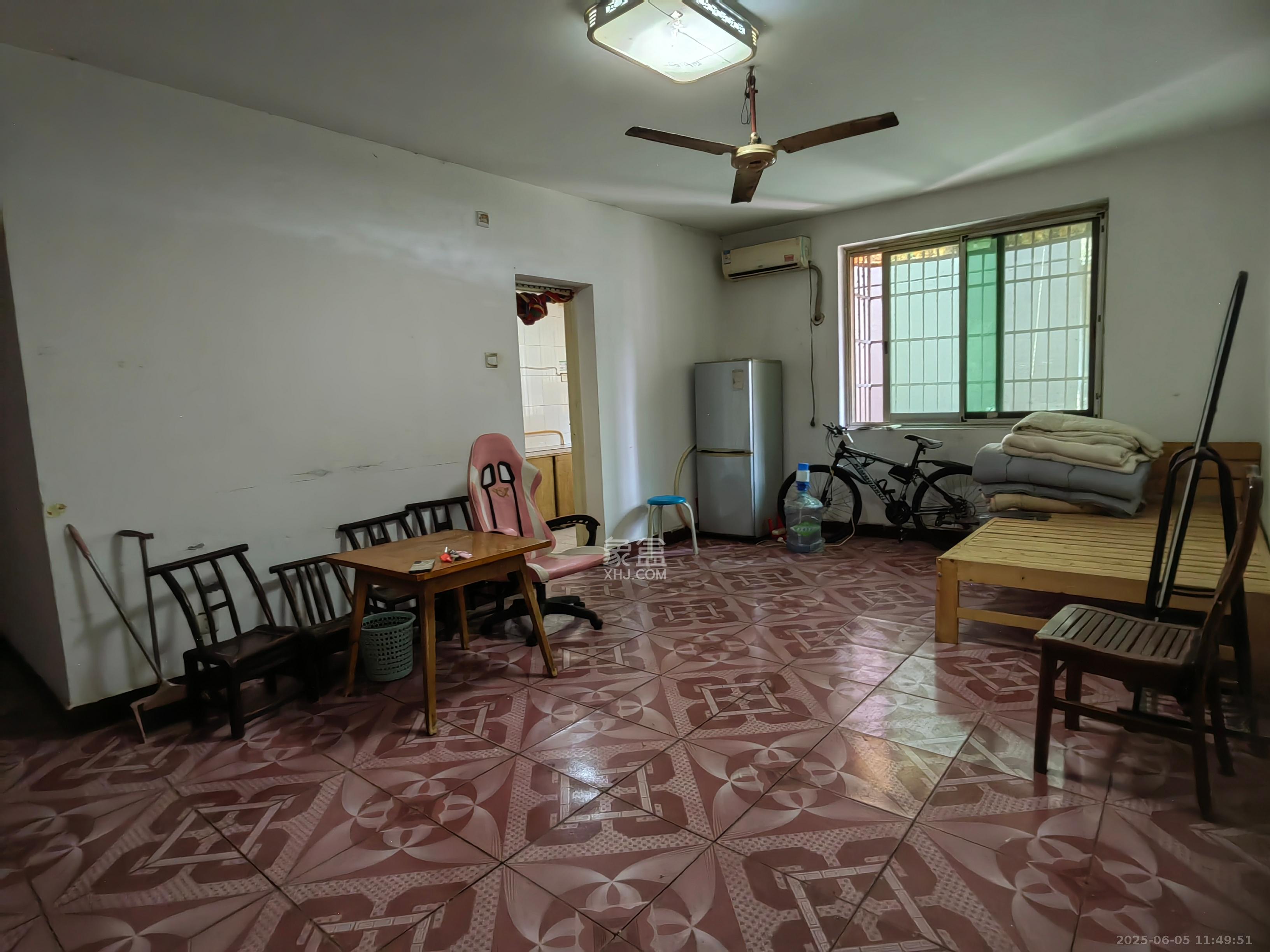湘运新村  2室2厅1卫   1400.00元/月室内图