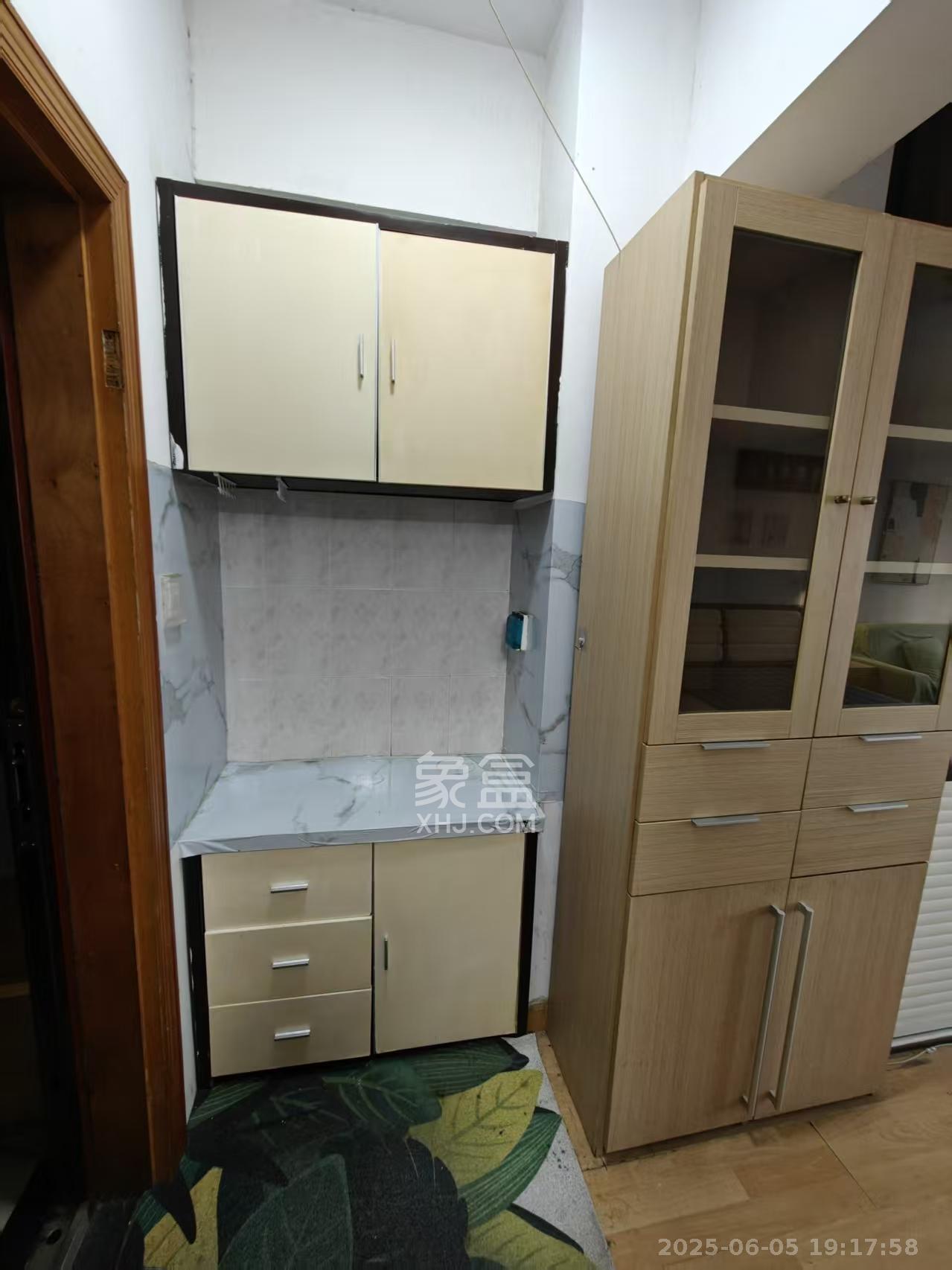和府  1室1厅1卫   1800.00元/月室内图