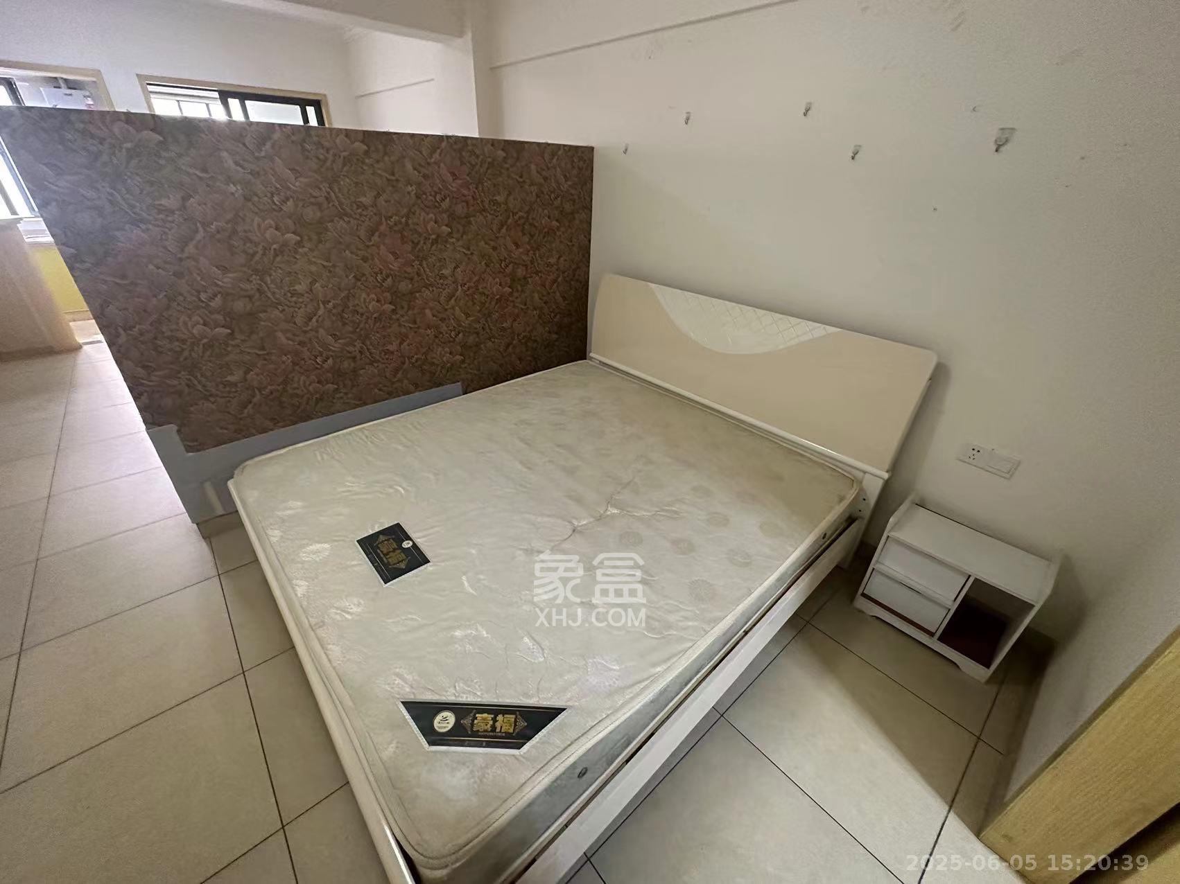 红公馆（前程丽景大厦）  1室1厅1卫   1700.00元/月室内图
