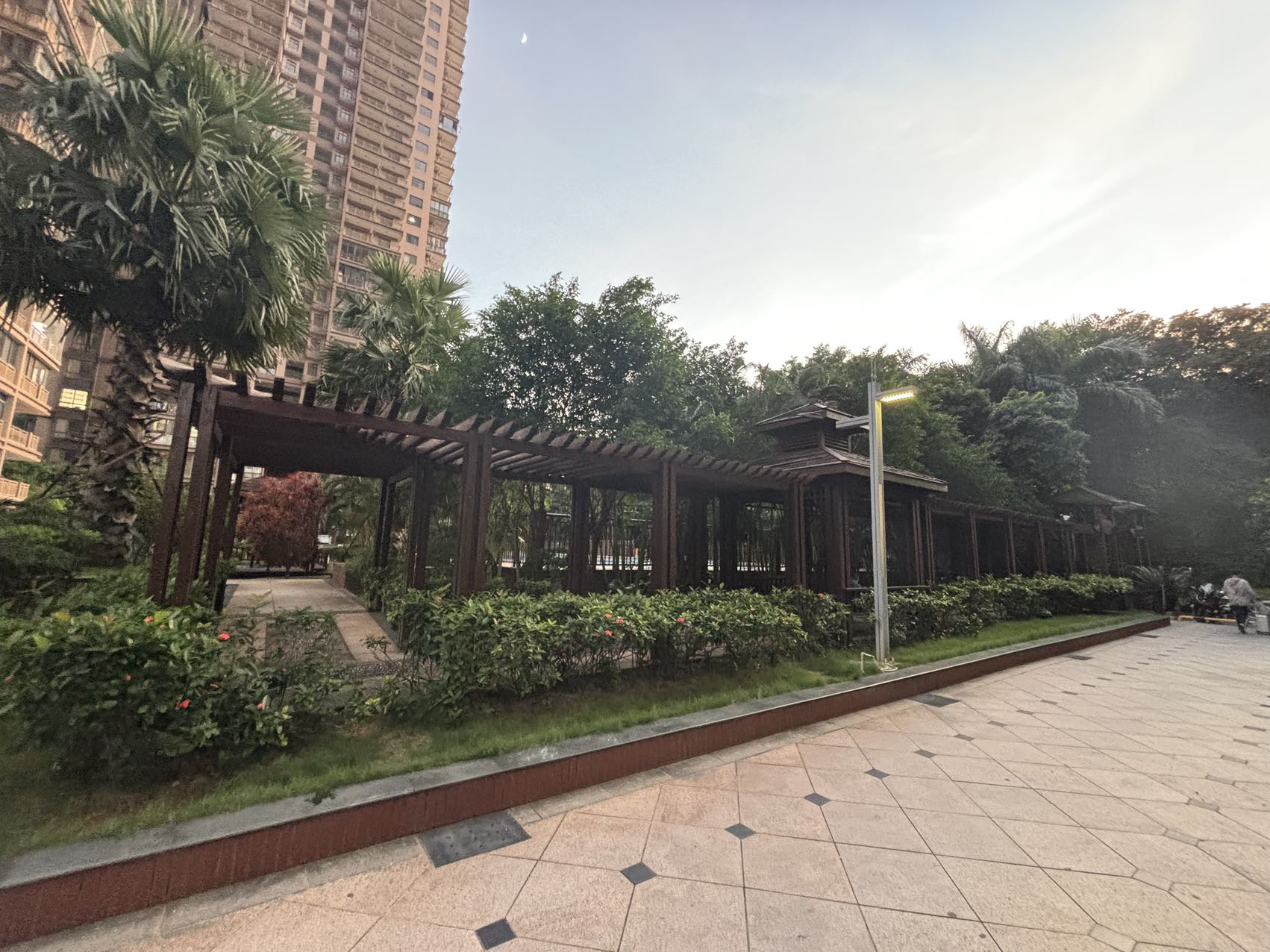 国贸城市花园  1室2厅1卫   2500.00元/月小区图