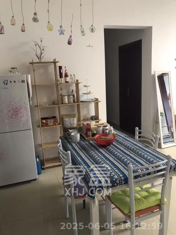紫晶城  3室2厅2卫   1700.00元/月室内图