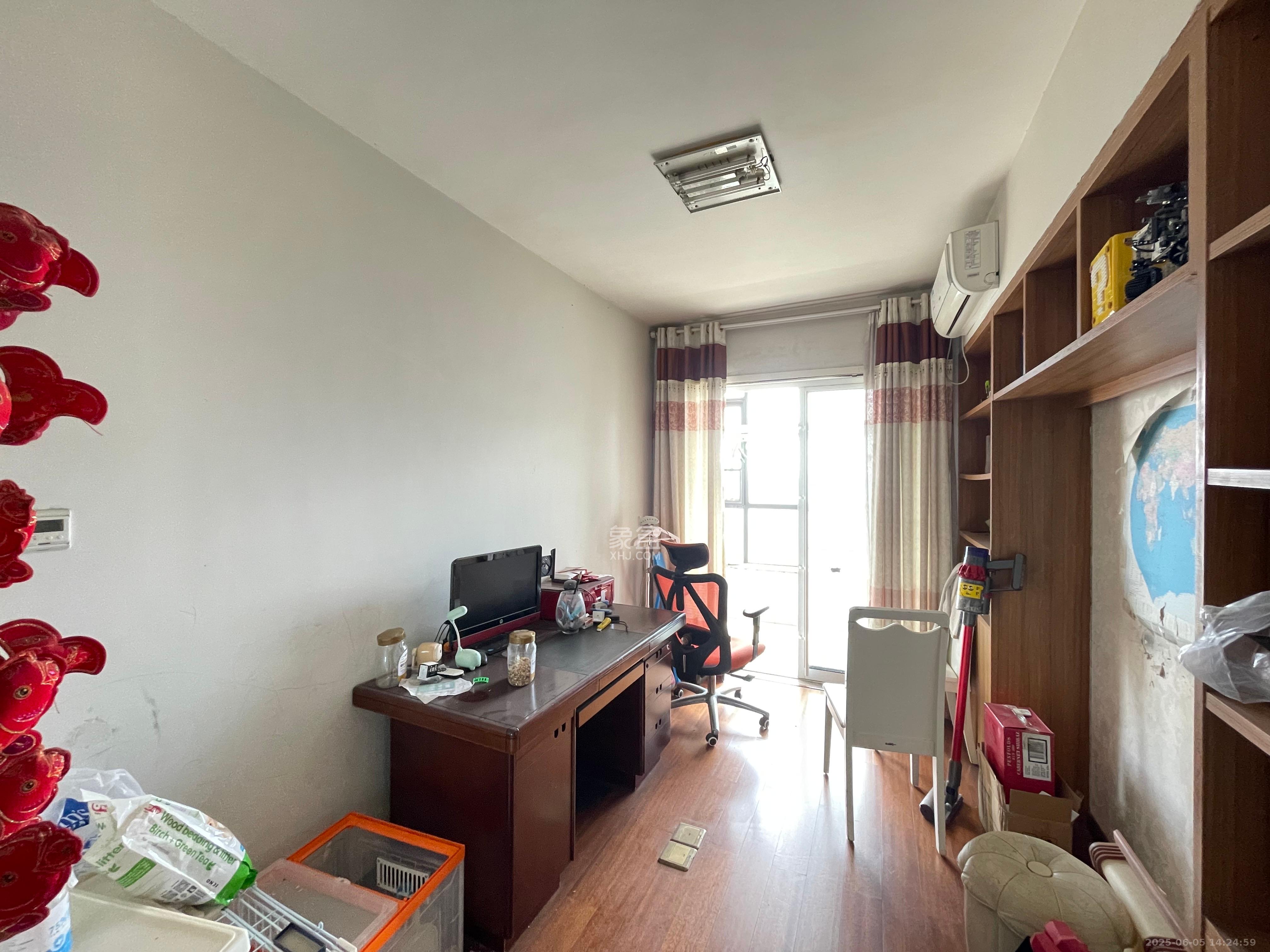 保利麓谷林语E区 1室2厅2卫 2600.0元/月 保利麓谷林语E区 1室2厅2卫 2600.0元/月室内图