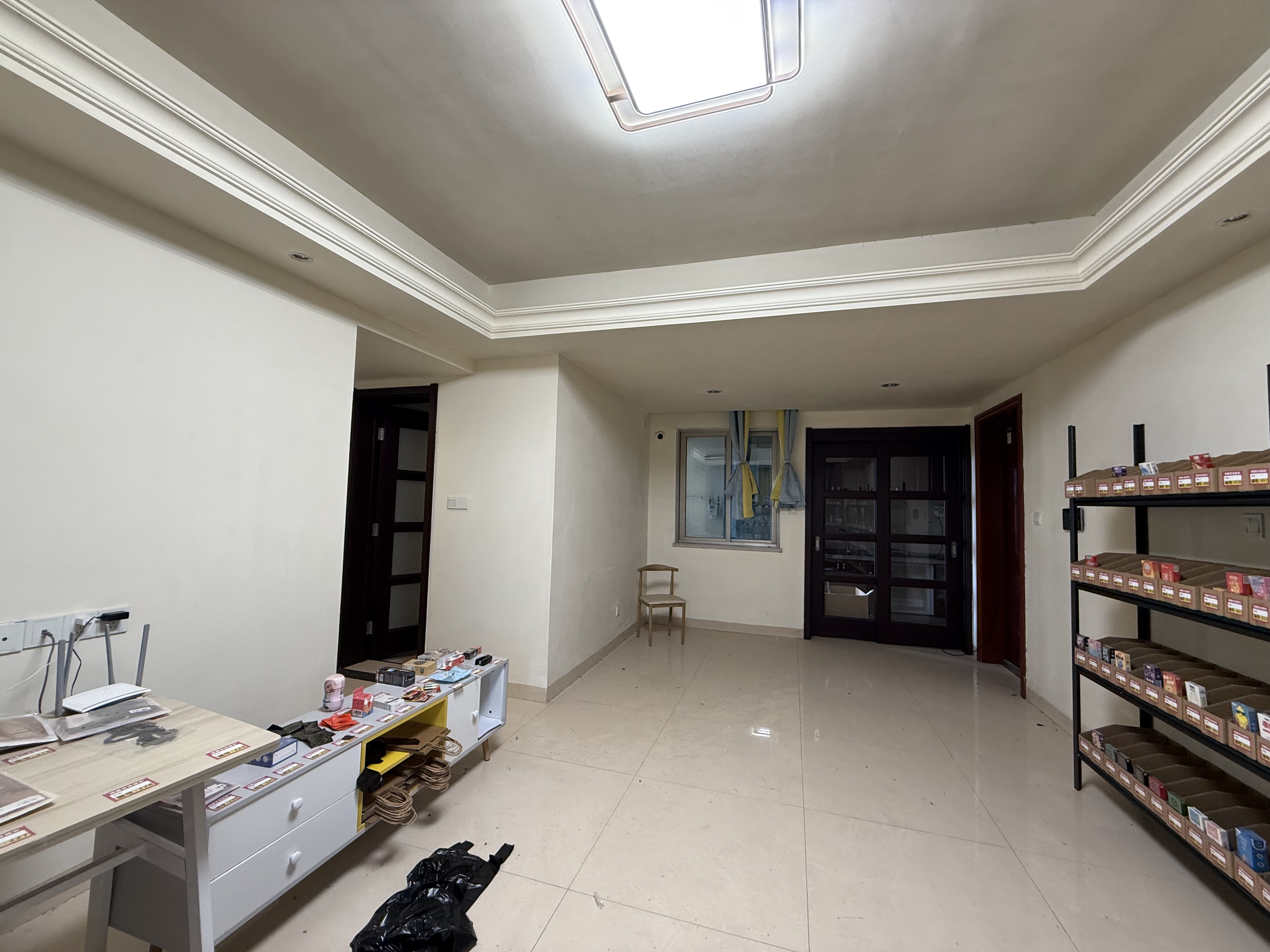 碧桂园 4室2厅2卫 2000.0元/月 碧桂园 4室2厅2卫 2000.0元/月室内图