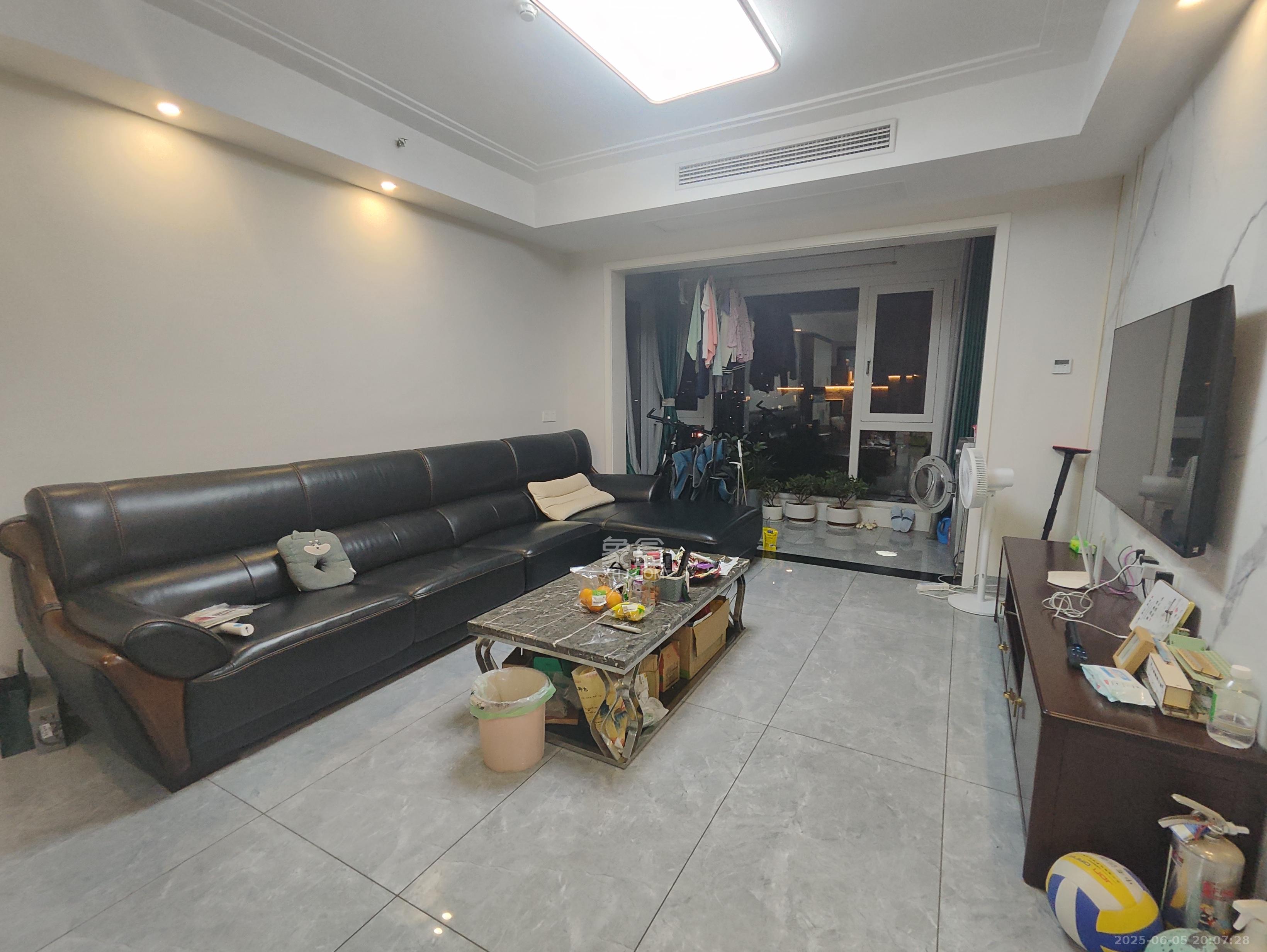 北辰三角洲C3区  3室2厅2卫    4800.0元/月 北辰三角洲C3区  3室2厅2卫    4800.0元/月室内图