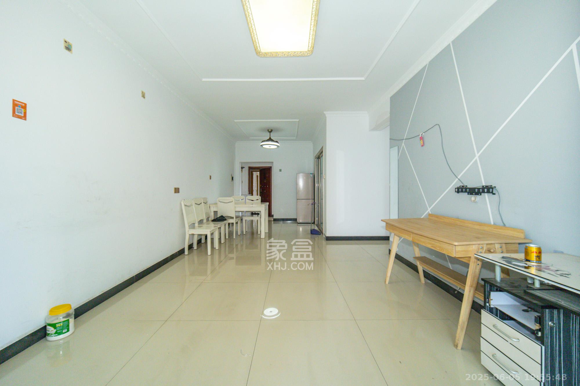 家和院 4室2厅1卫 69.8万 家和院 4室2厅1卫 69.8万客厅