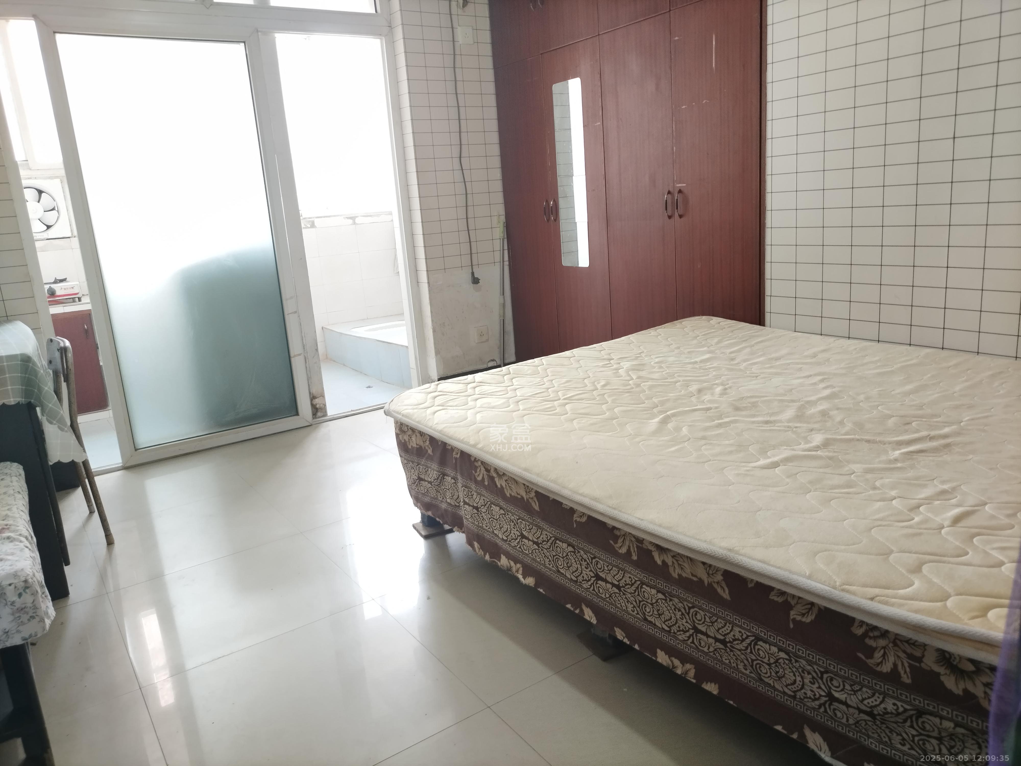 德政园  1室2厅1卫    850.0元/月 德政园  1室2厅1卫    850.0元/月