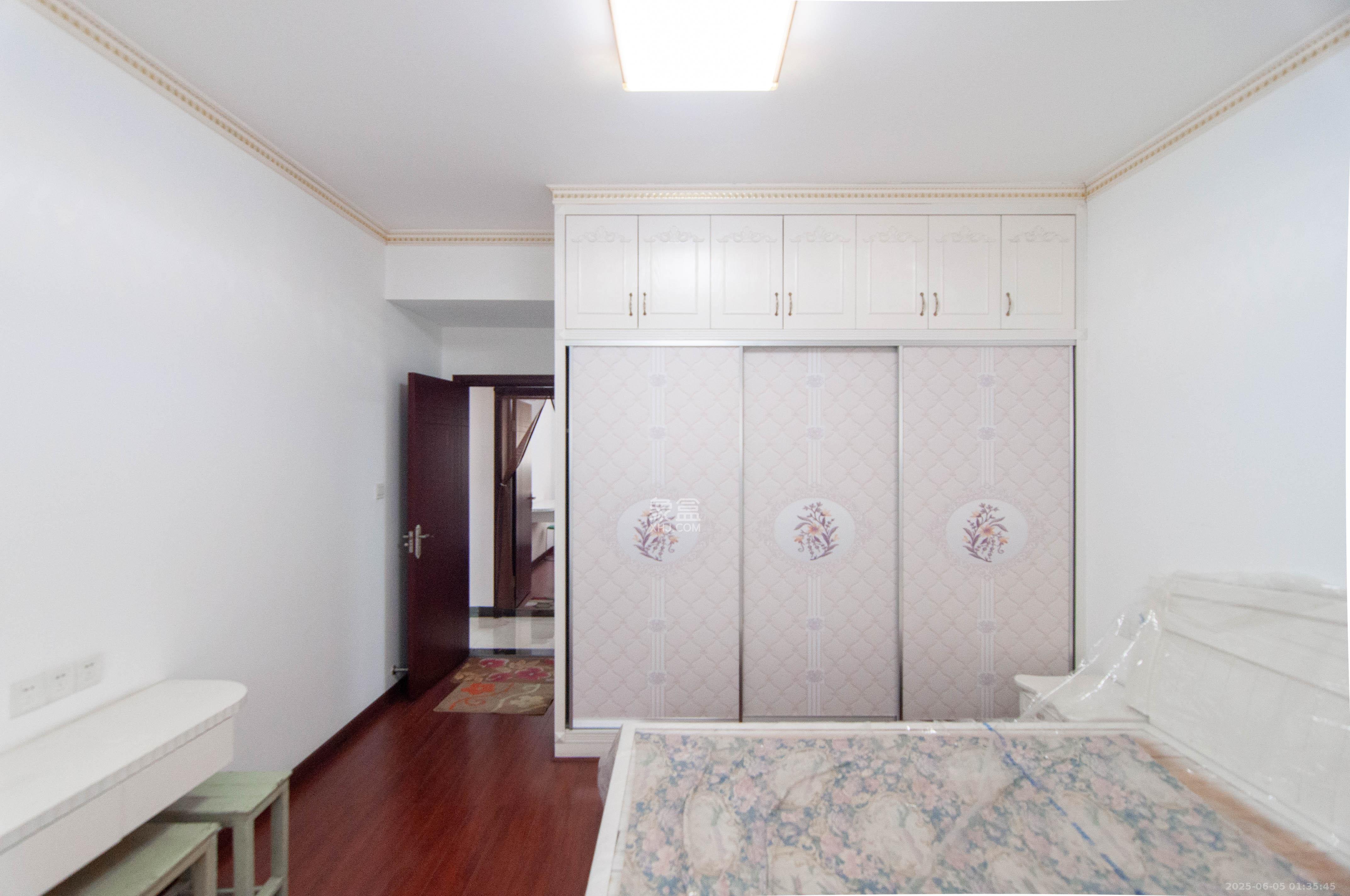 望兴景园一期  3室2厅2卫    130.0万 望兴景园一期  3室2厅2卫    130.0万其他