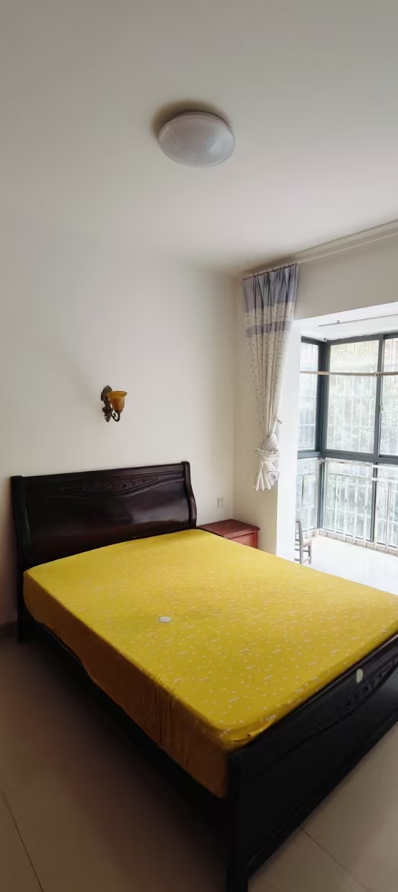 君馨名邸 1室2厅1卫 1400.0元/月 君馨名邸 1室2厅1卫 1400.0元/月室内图