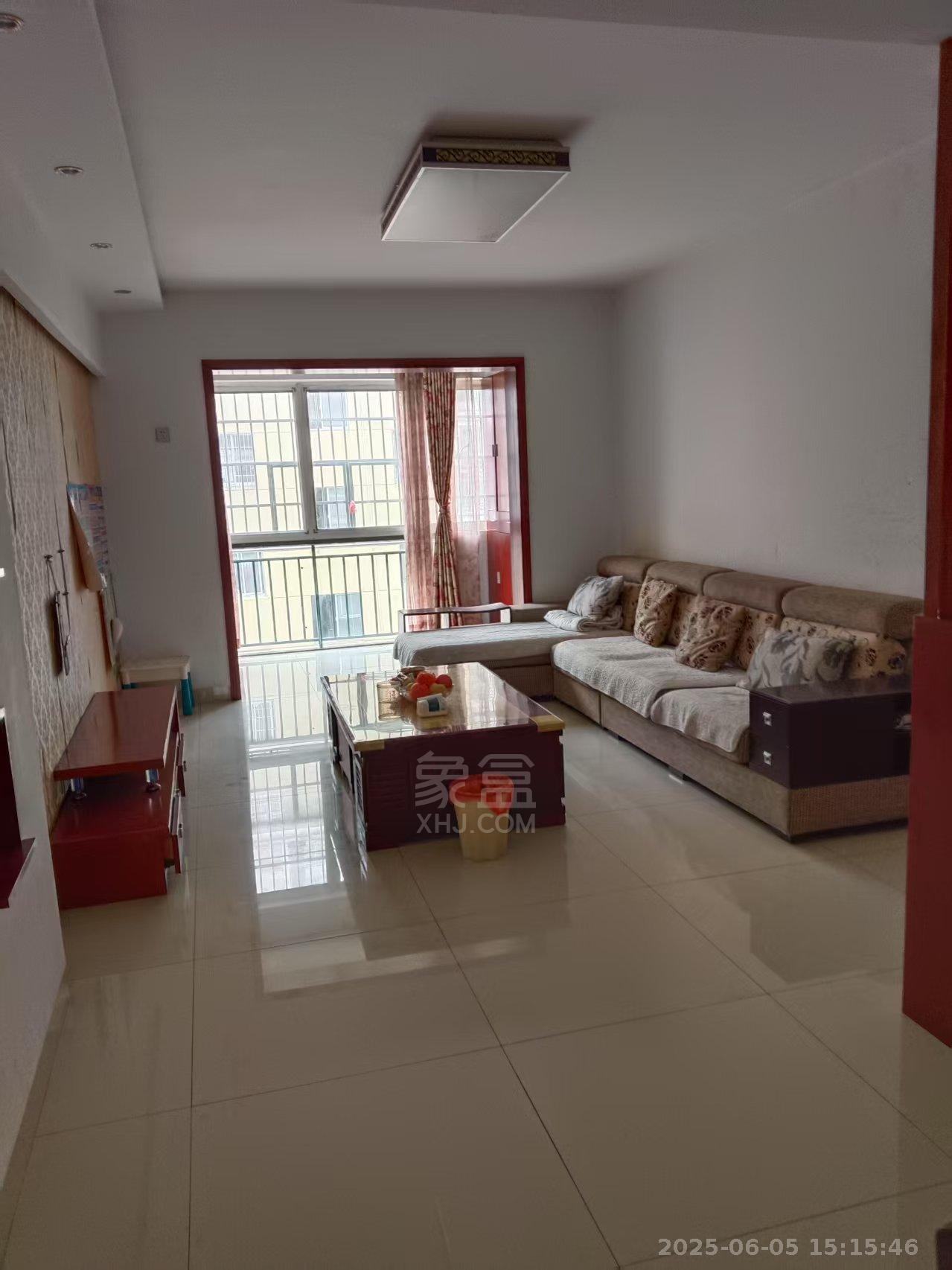 裕景龙苑 3室2厅2卫 1500.0元/月 裕景龙苑 3室2厅2卫 1500.0元/月室内图