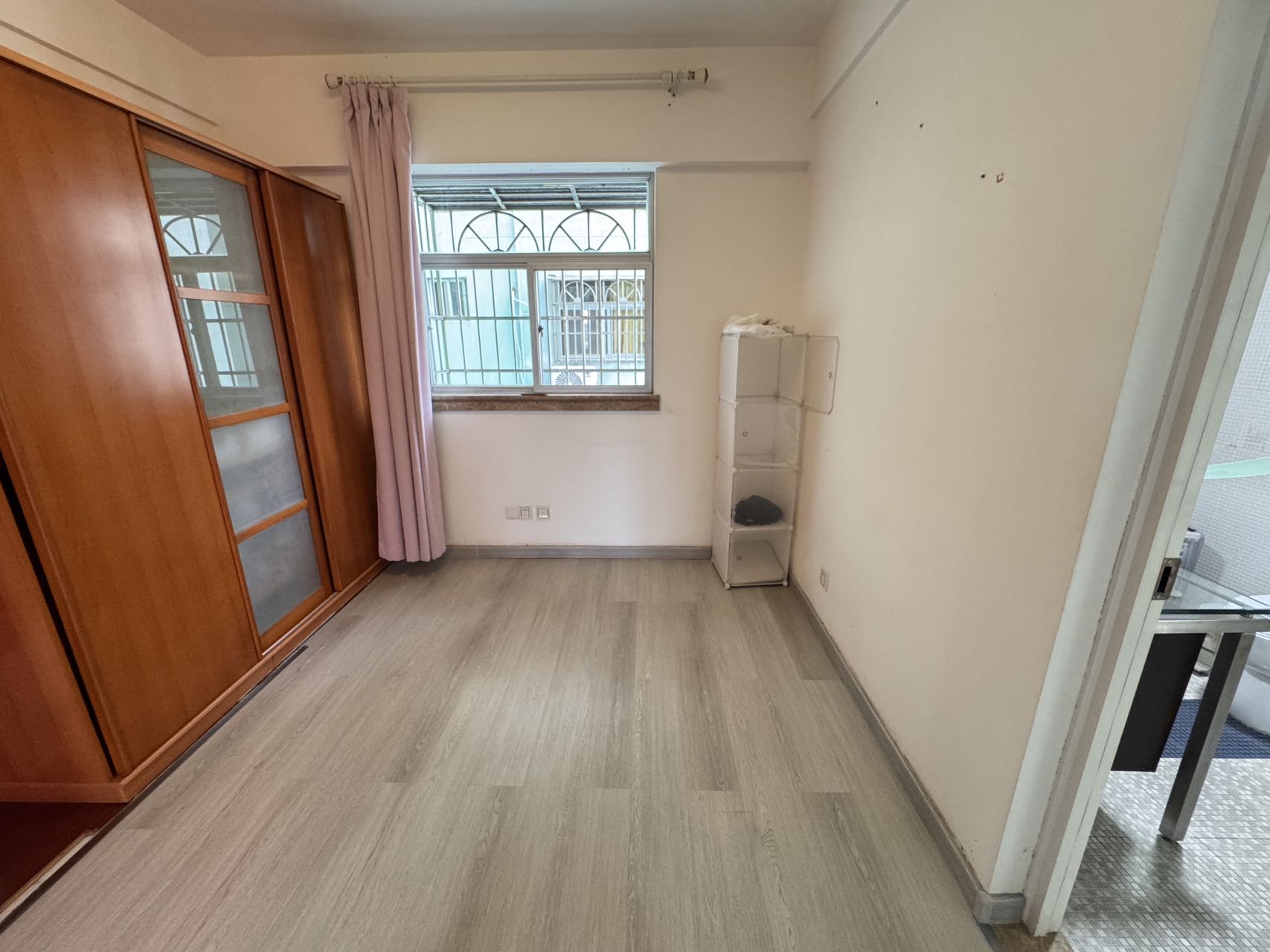 都市庭苑  3室2厅2卫    3300.0元/月 都市庭苑  3室2厅2卫    3300.0元/月室内图