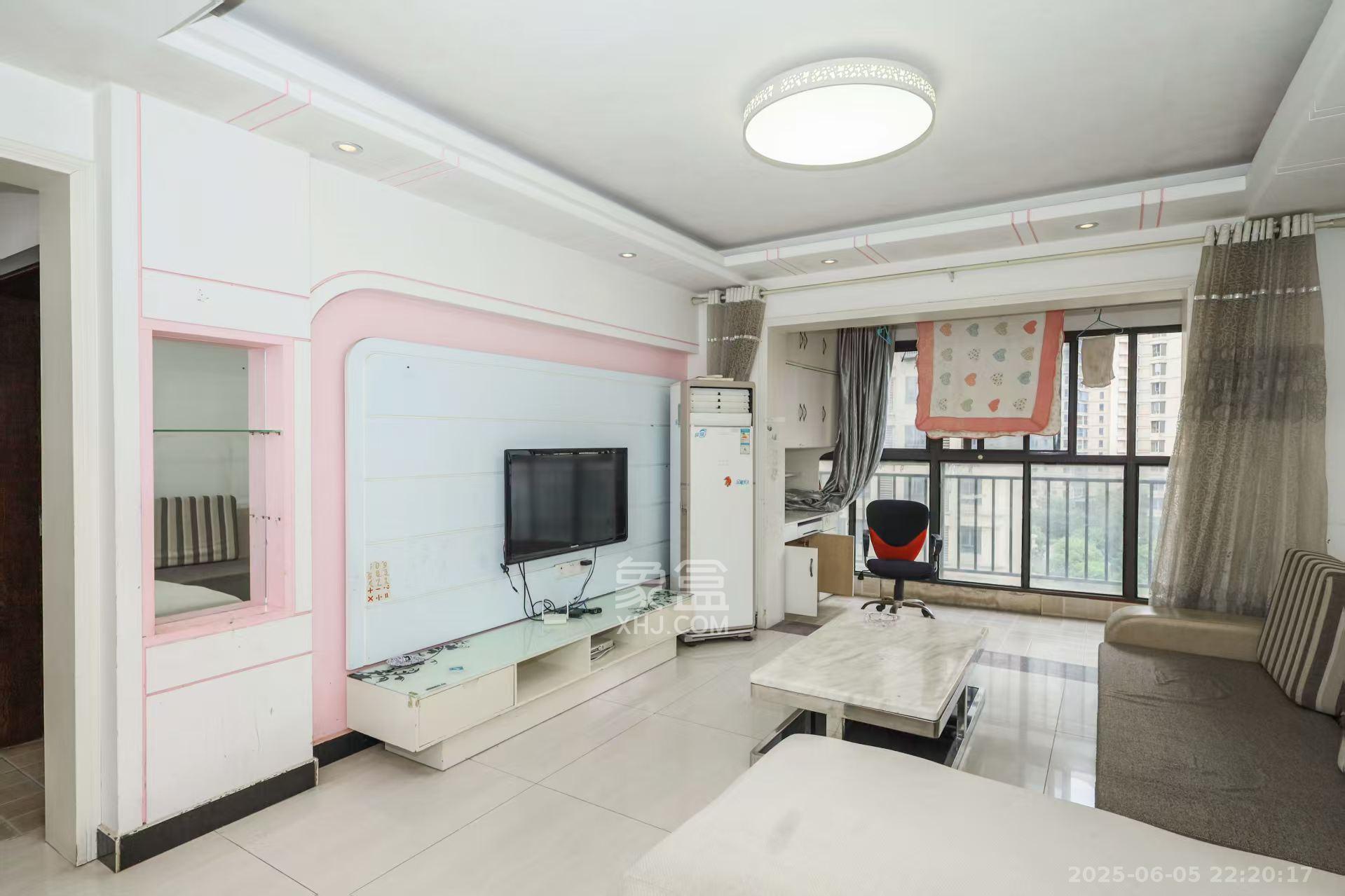 保利麓谷林语D区  2室2厅1卫   2200.00元/月室内图
