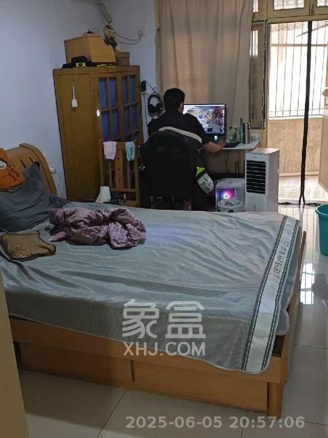长坡社区  1室0厅0卫   750.00元/月室内图1