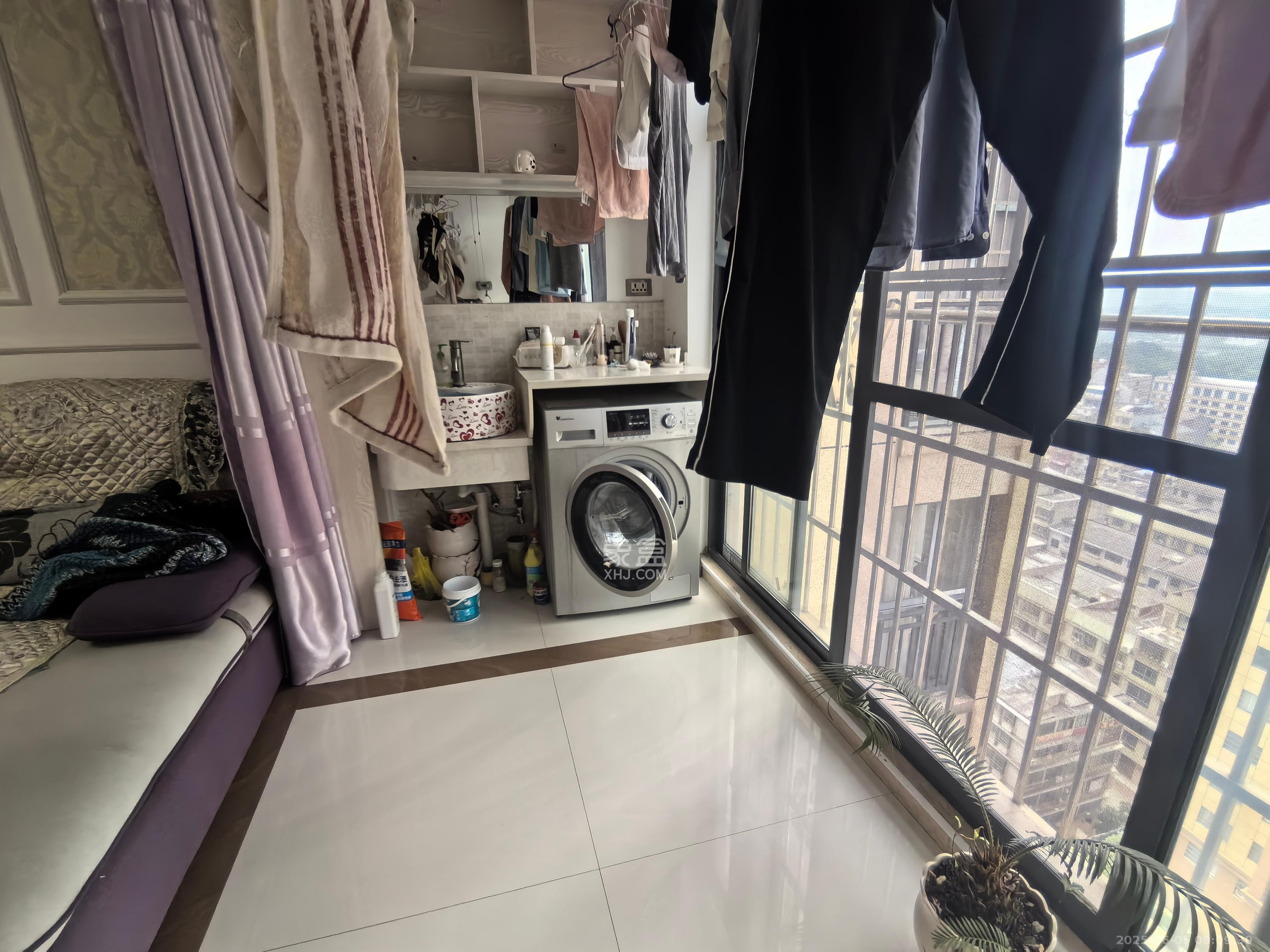 鑫天格林香山 3室2厅2卫 1500.0元/月 鑫天格林香山 3室2厅2卫 1500.0元/月室内图