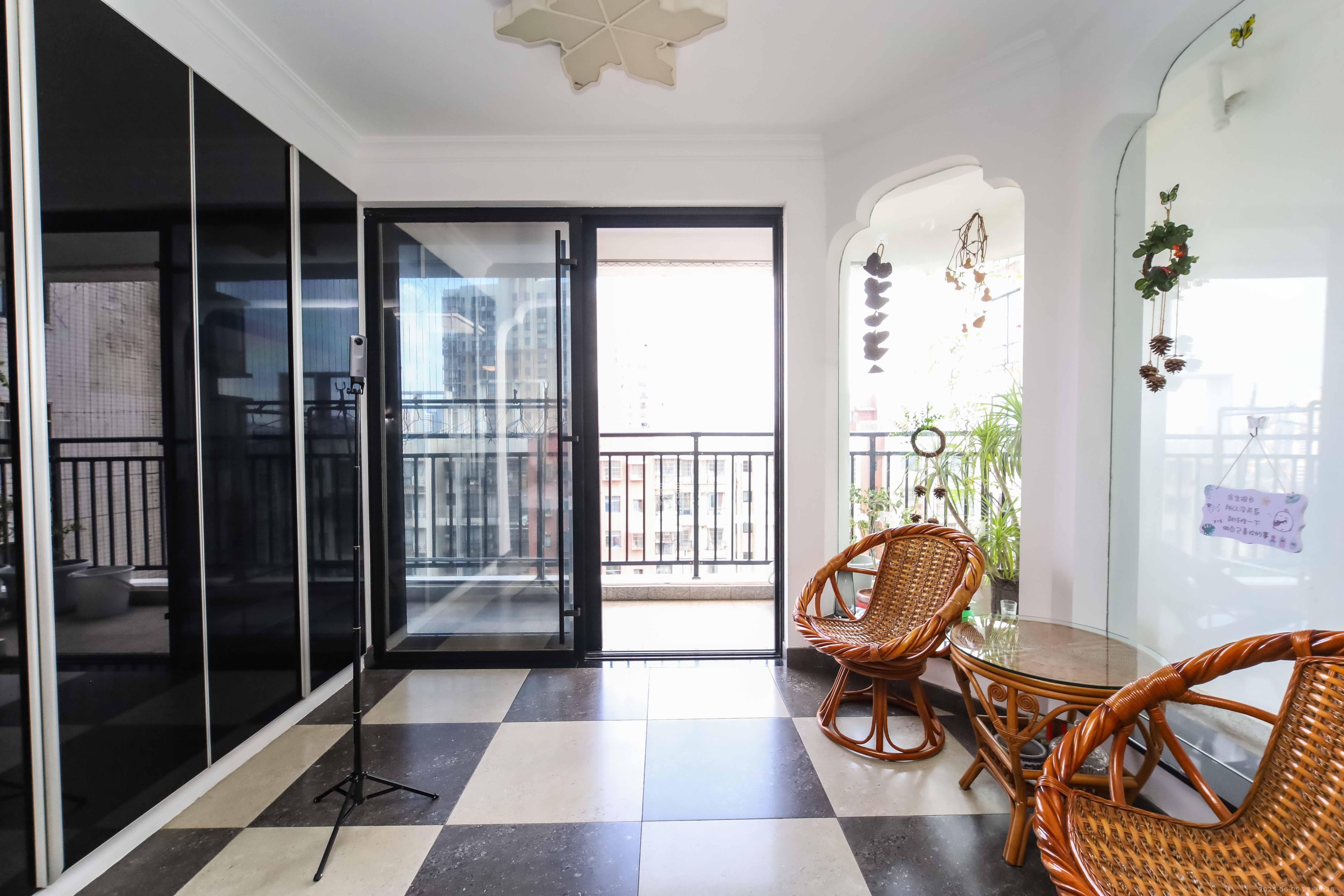 运通尊苑  3室2厅2卫    159.6万 运通尊苑  3室2厅2卫    159.6万其他