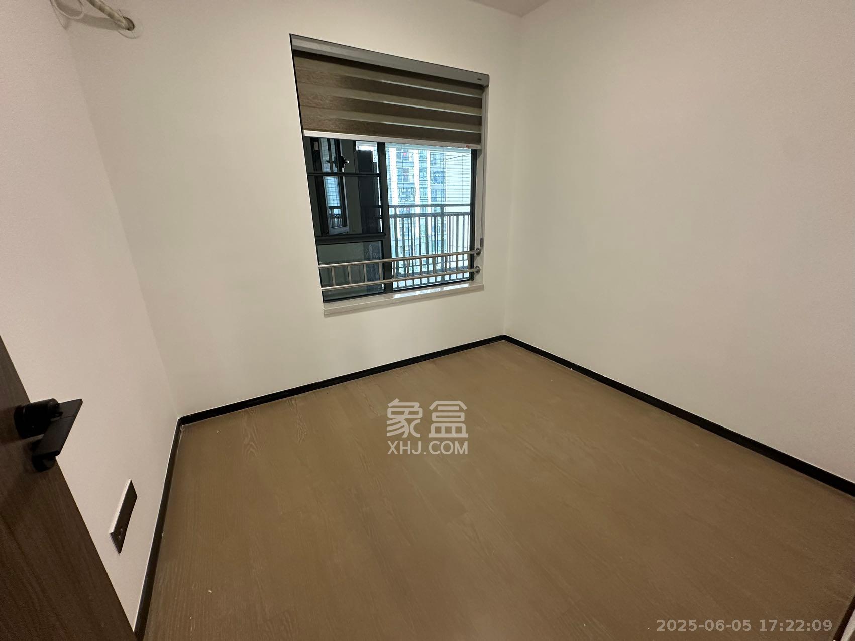 欣利梅溪左岸  3室2厅2卫   3000.00元/月室内图