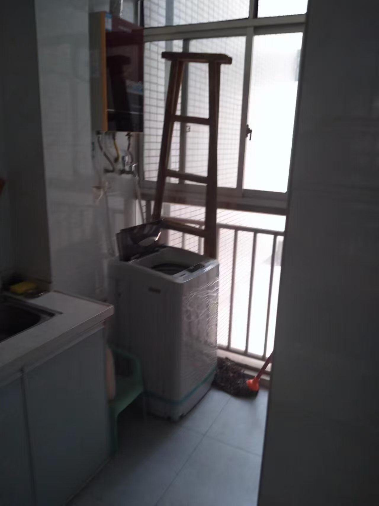 宇元万向城  2室2厅1卫   1700.00元/月室内图