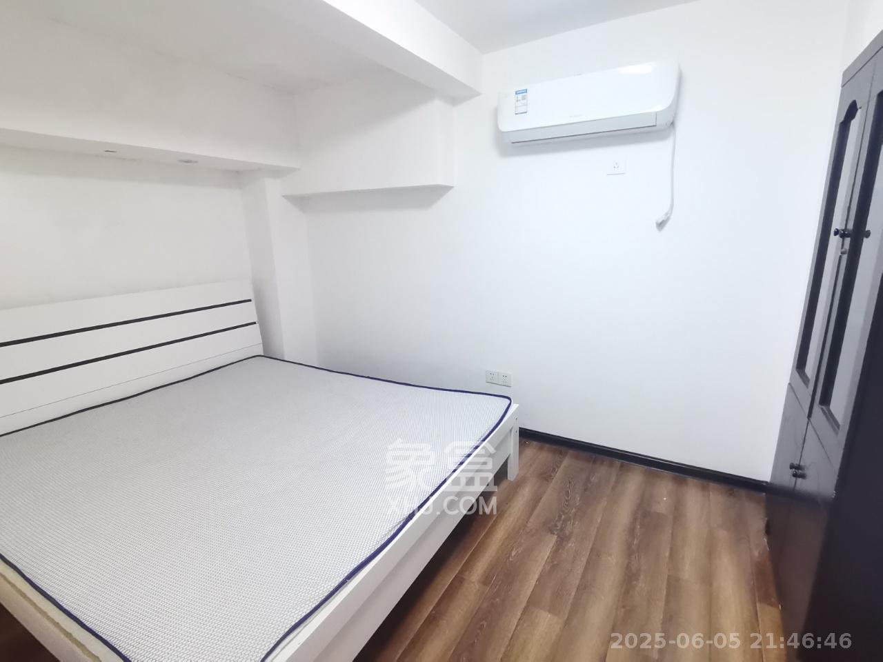 融圣国际  1室0厅0卫   2600.00元/月室内图