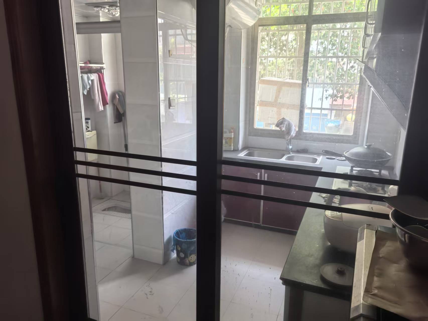 君怡家园  3室2厅2卫    1280.0元/月 君怡家园  3室2厅2卫    1280.0元/月室内图