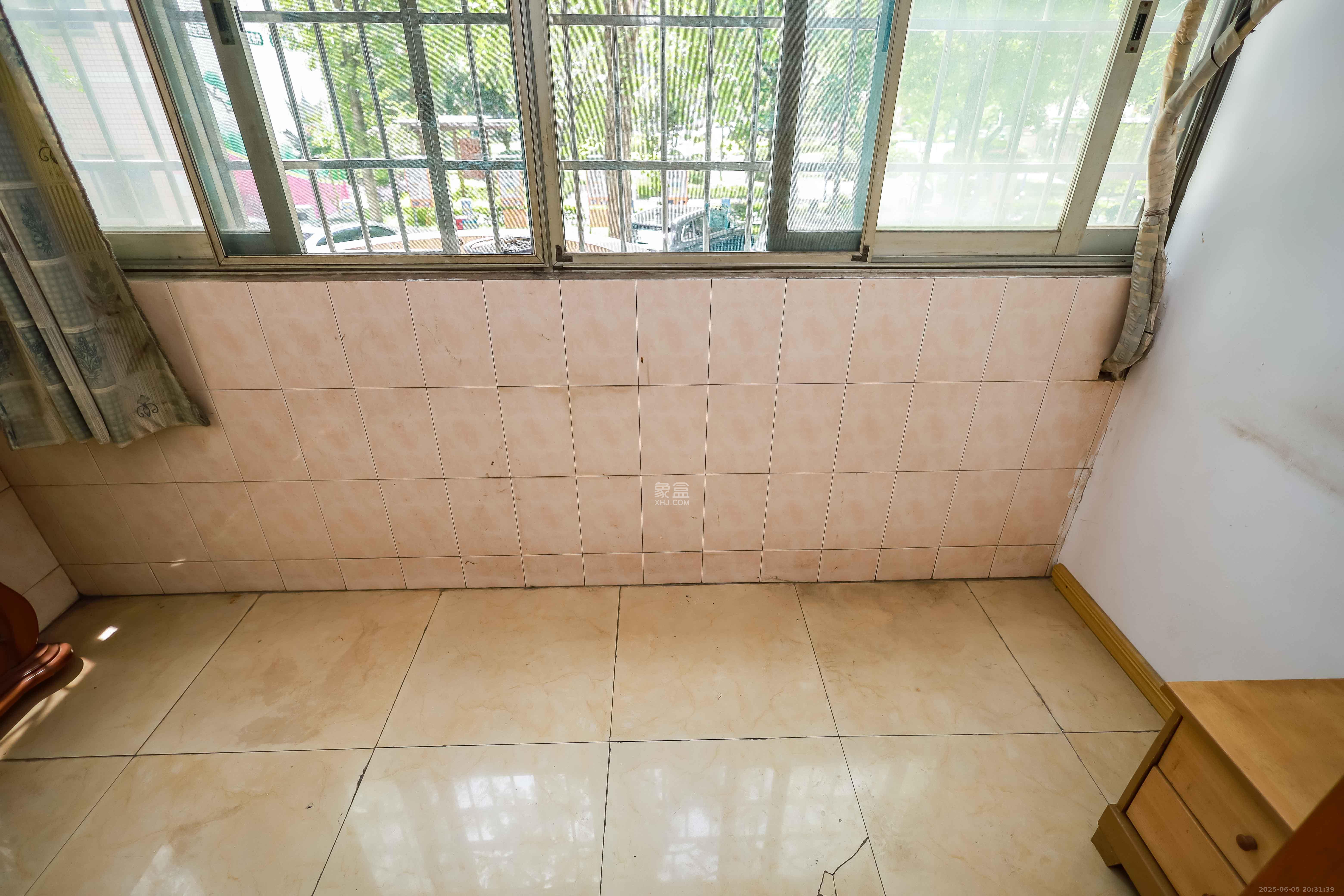 湘卫花苑 3室2厅1卫 78.8万 湘卫花苑 3室2厅1卫 78.8万阳台