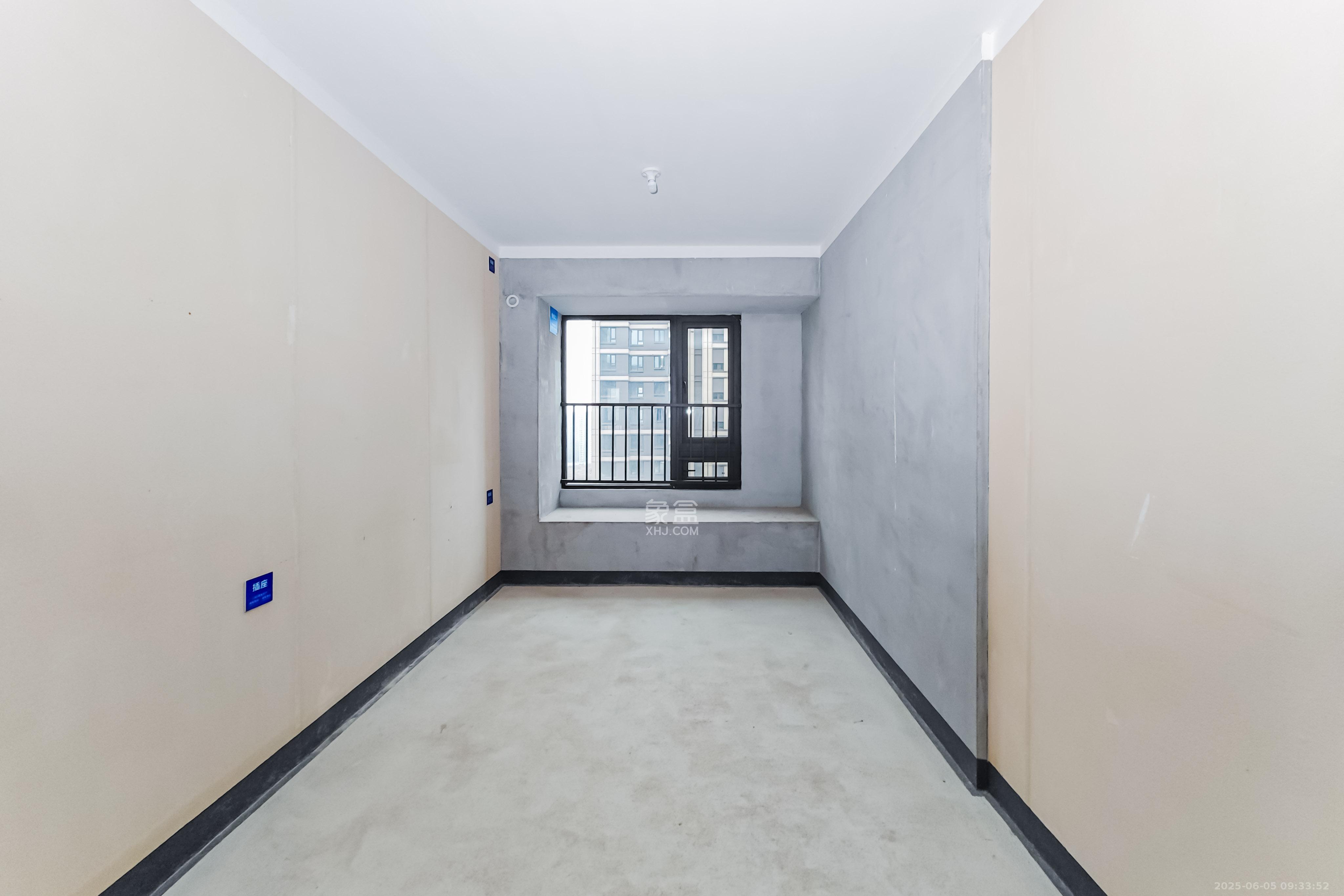 建发玖洲观澜  4室2厅2卫   185.00万其他