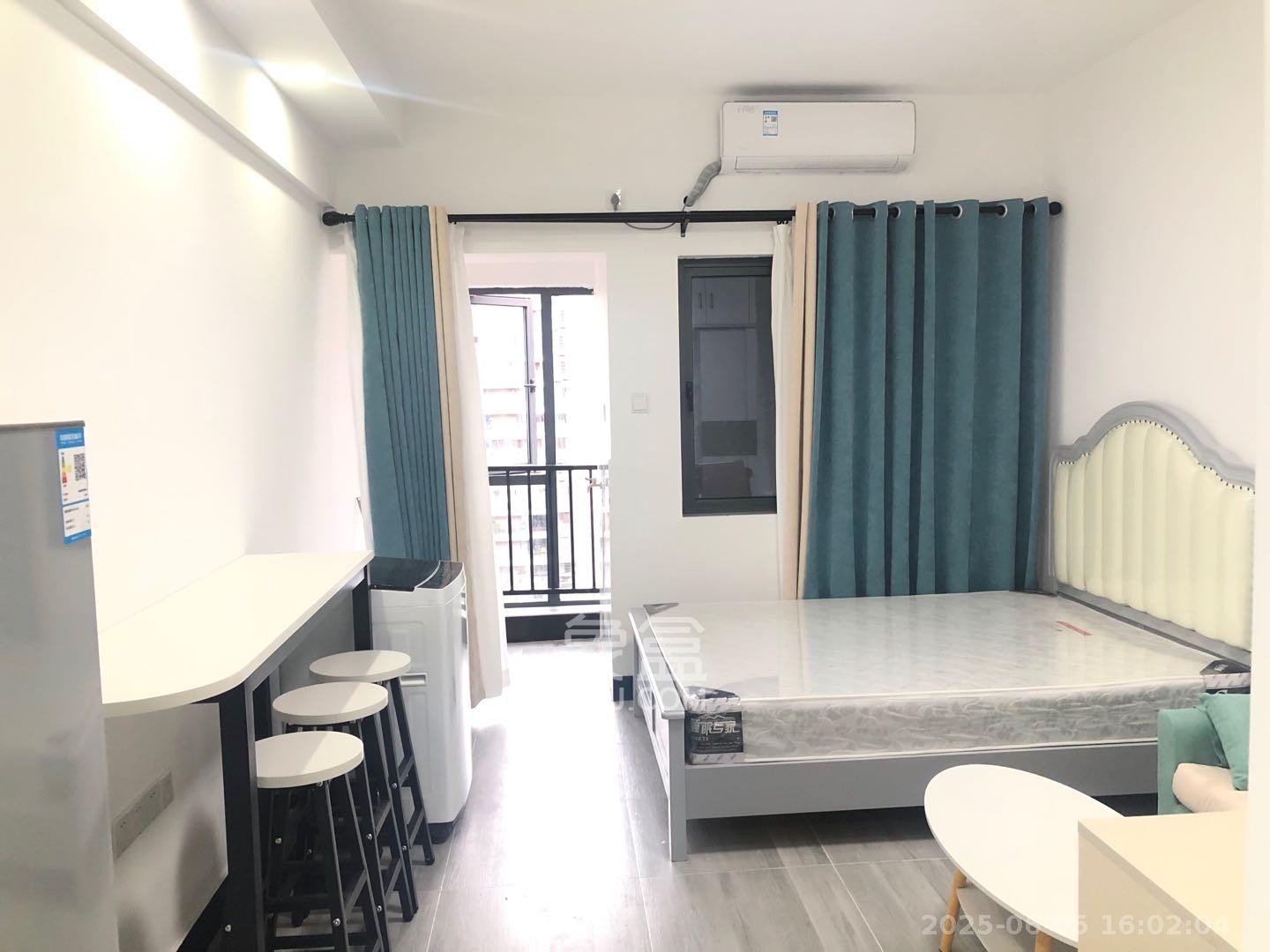 欣隆居  1室1厅1卫   1700.00元/月