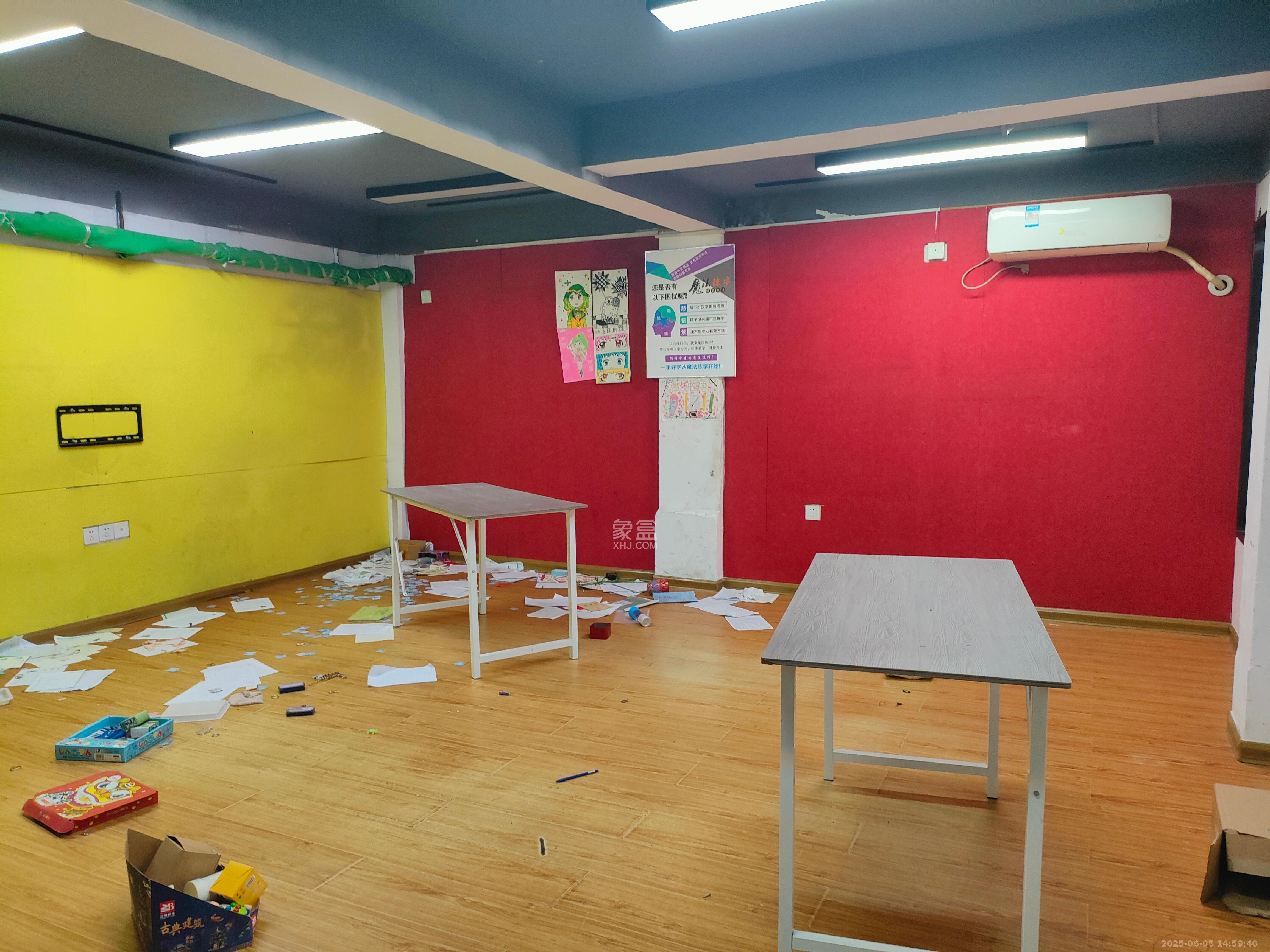 东方名都百草园   93.02㎡     2800.00元/月室内图