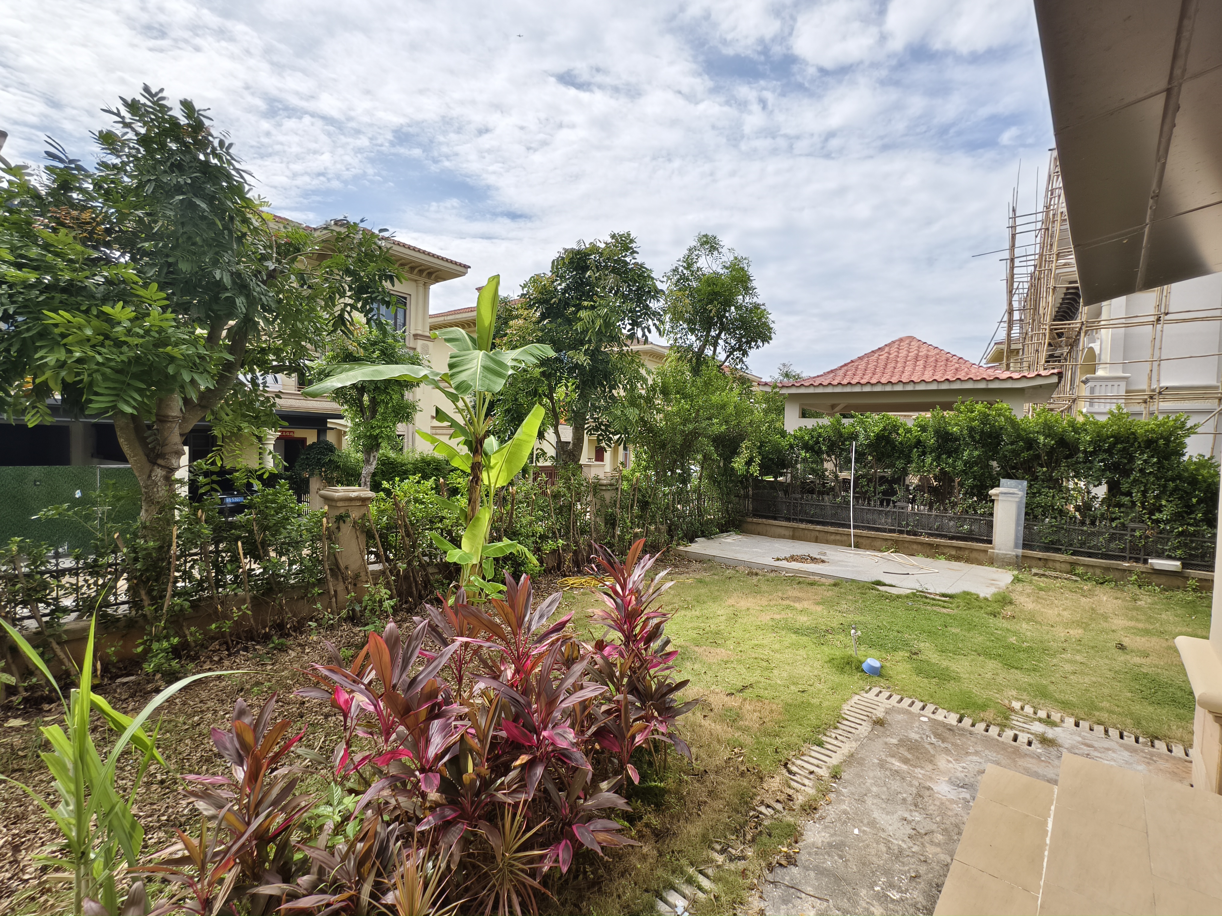 恒大美丽沙悦澜府 5室2厅2卫 19000.0元/月 恒大美丽沙悦澜府 5室2厅2卫 19000.0元/月室内图