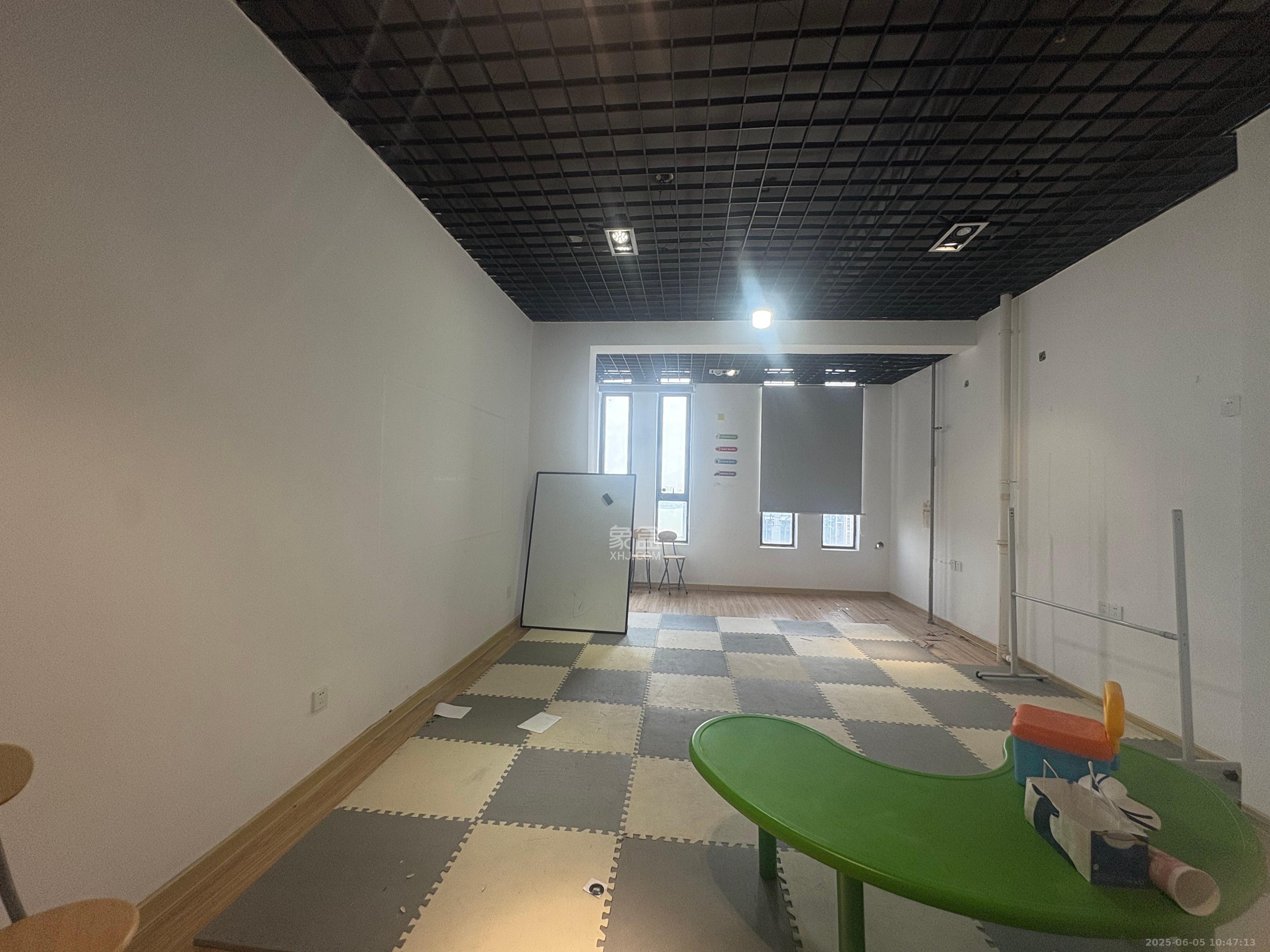 湖湾世景 1室1厅1卫 1000.0元/月 湖湾世景 1室1厅1卫 1000.0元/月室内图