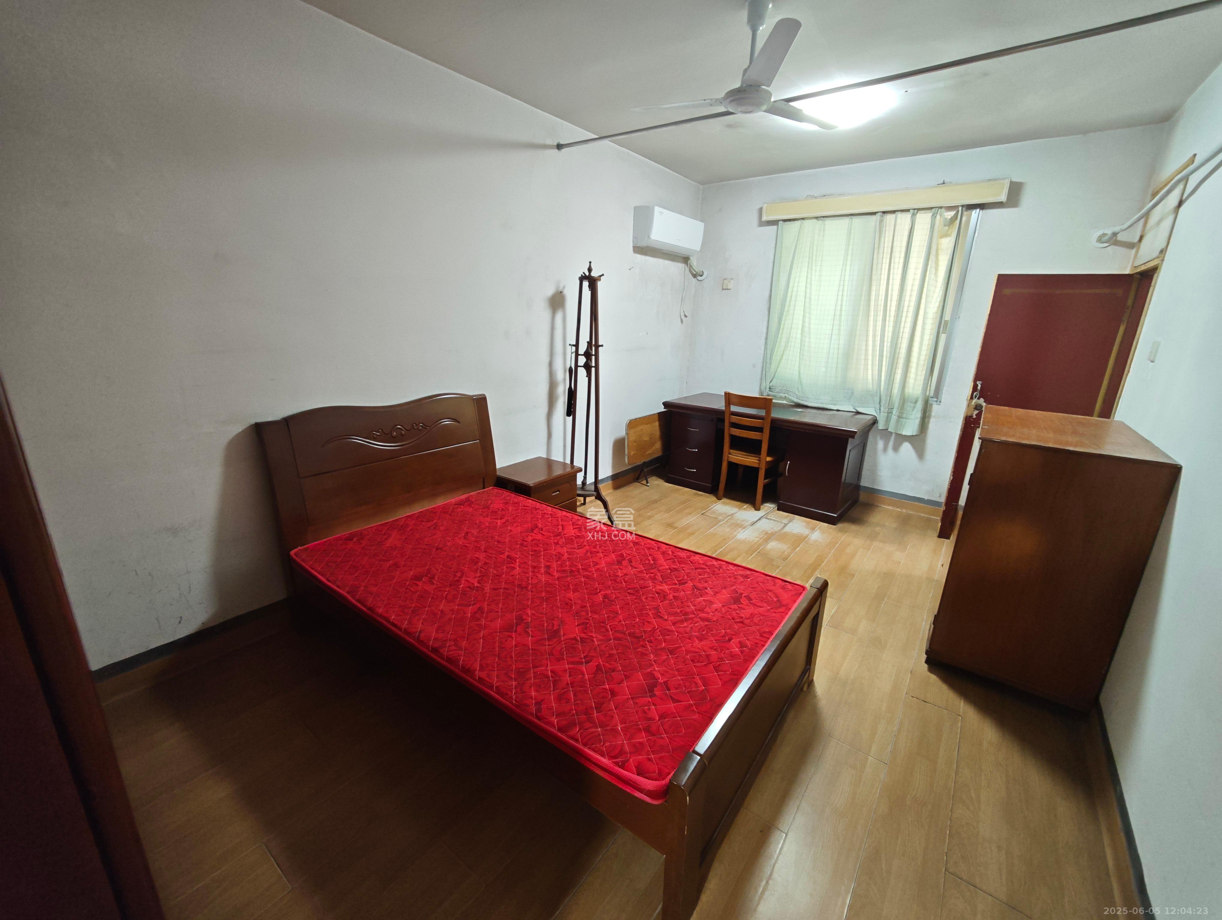 希圣园  3室1厅1卫   2400.00元/月室内图