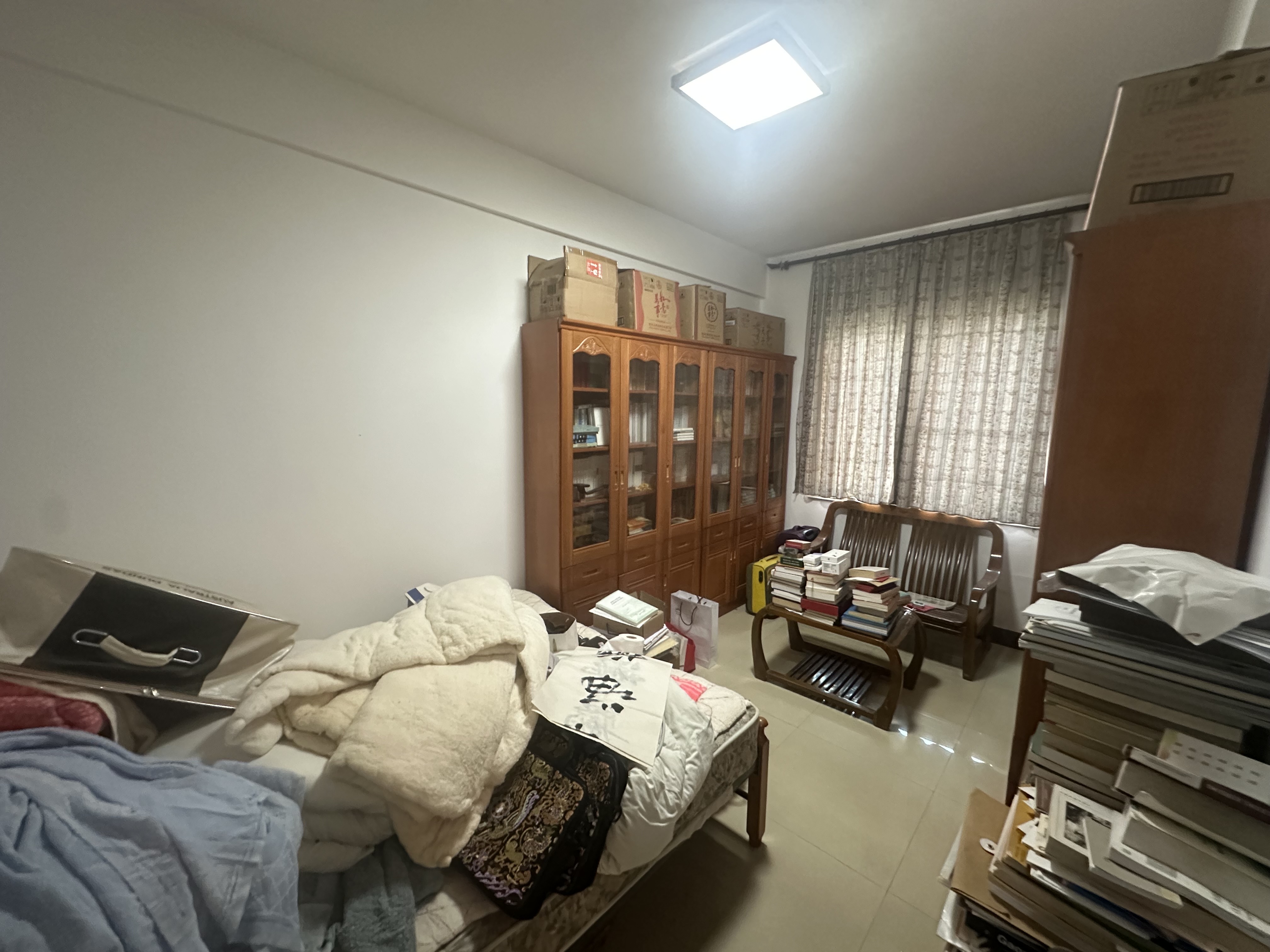 佳宝花园  4室2厅2卫   168.00万室内图