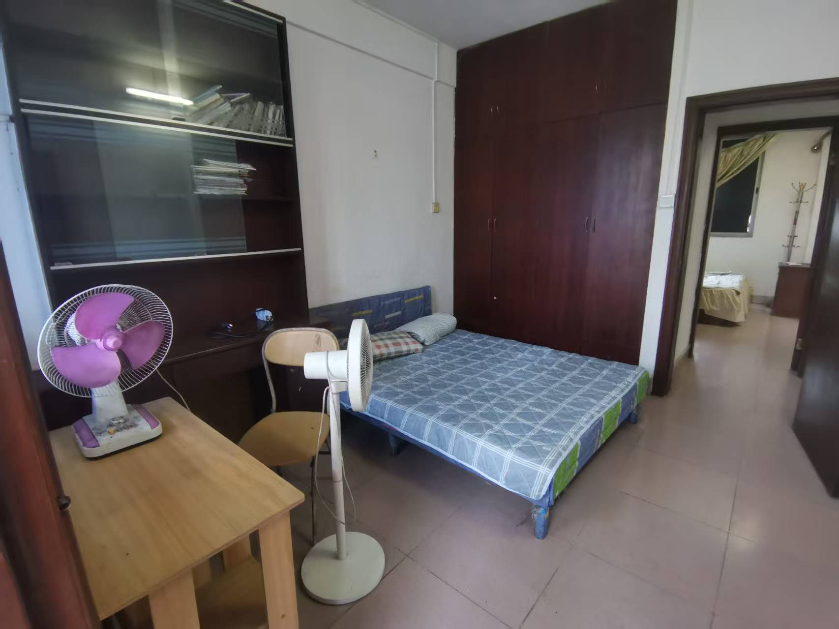 省农机公司宿舍(海秀中路)  3室2厅1卫    1500.0元/月 省农机公司宿舍(海秀中路)  3室2厅1卫    1500.0元/月室内图