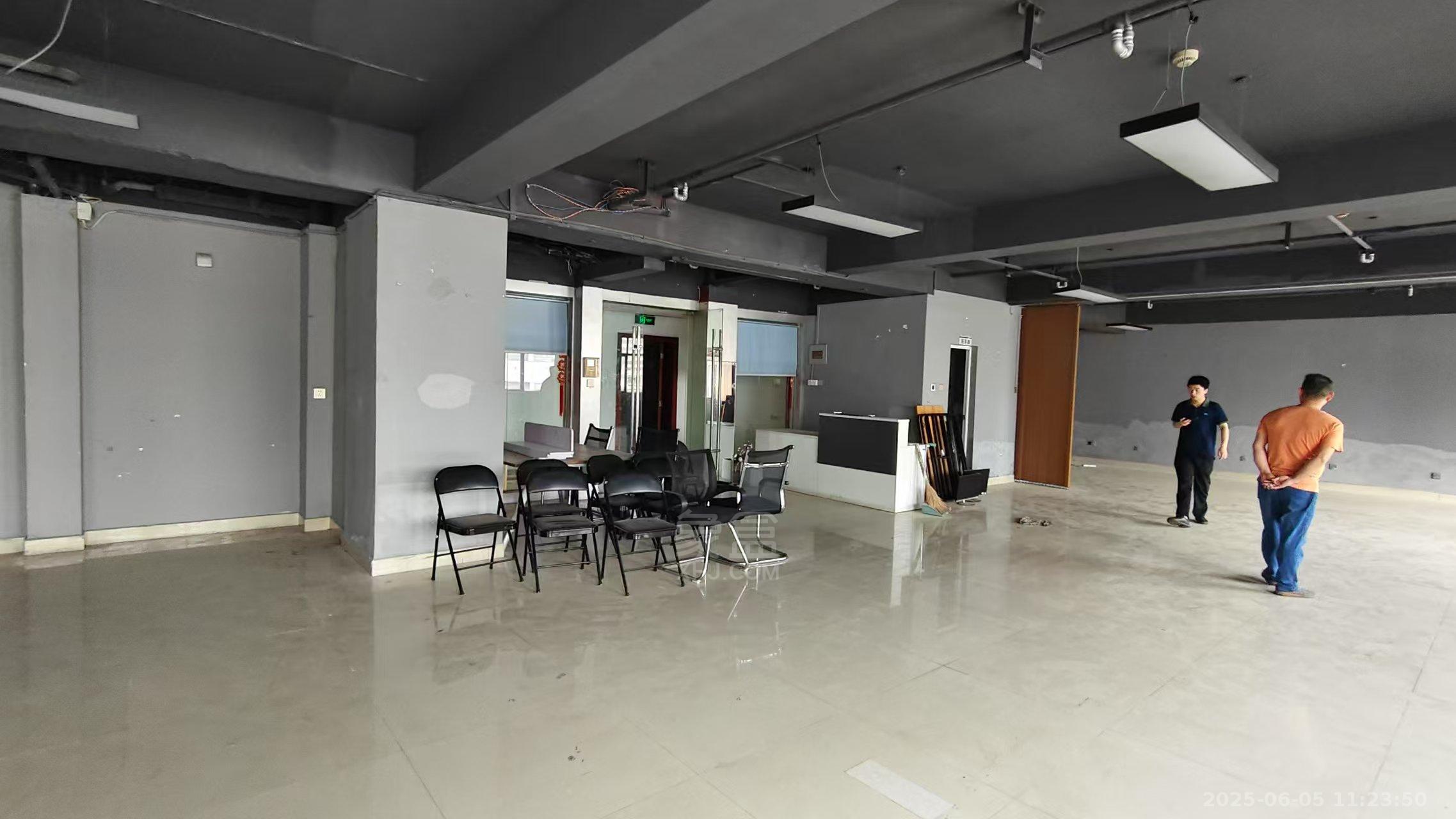 时尚新天地(平和堂) 1室0厅1卫 1300.0元/月 时尚新天地(平和堂) 1室0厅1卫 1300.0元/月室内图