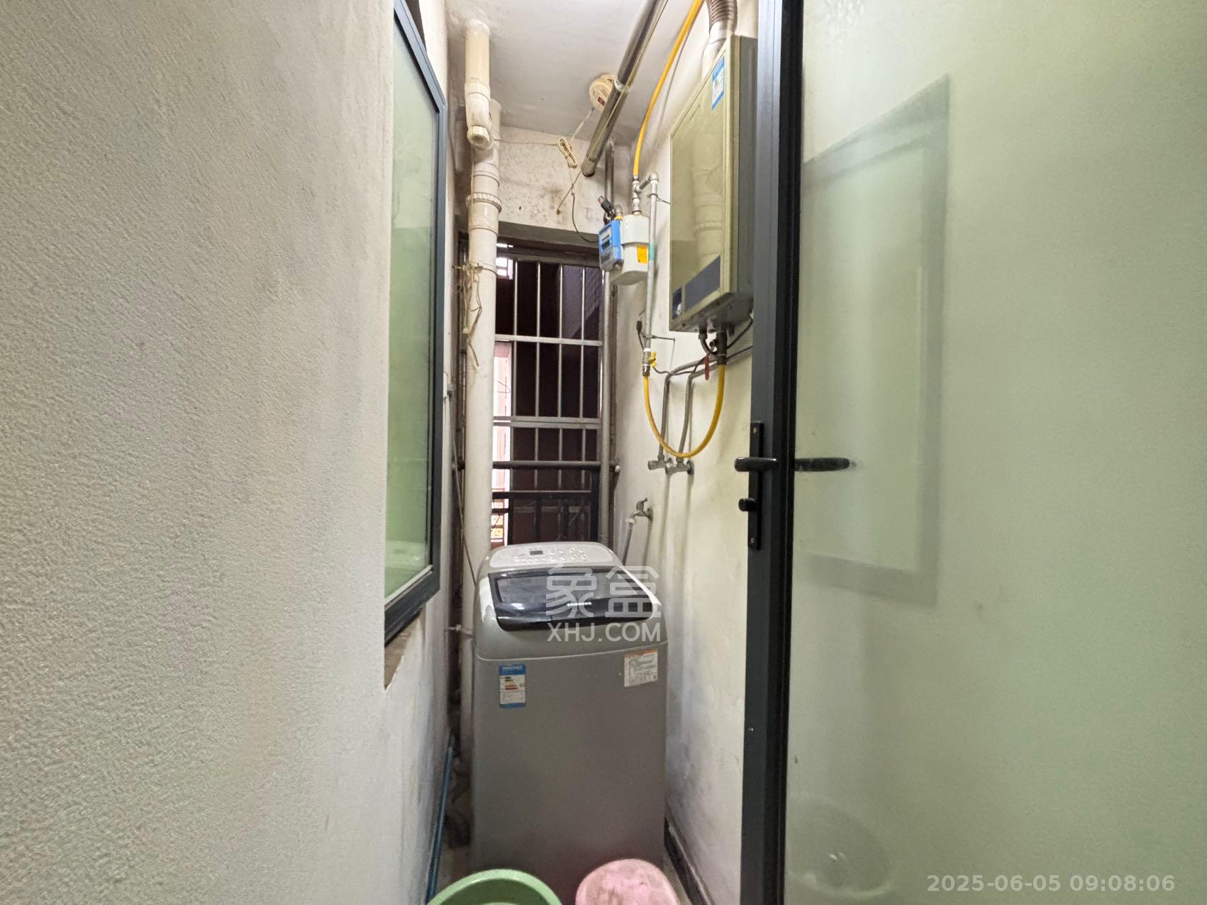 中建芙蓉工社  2室1厅1卫   1600.00元/月室内图