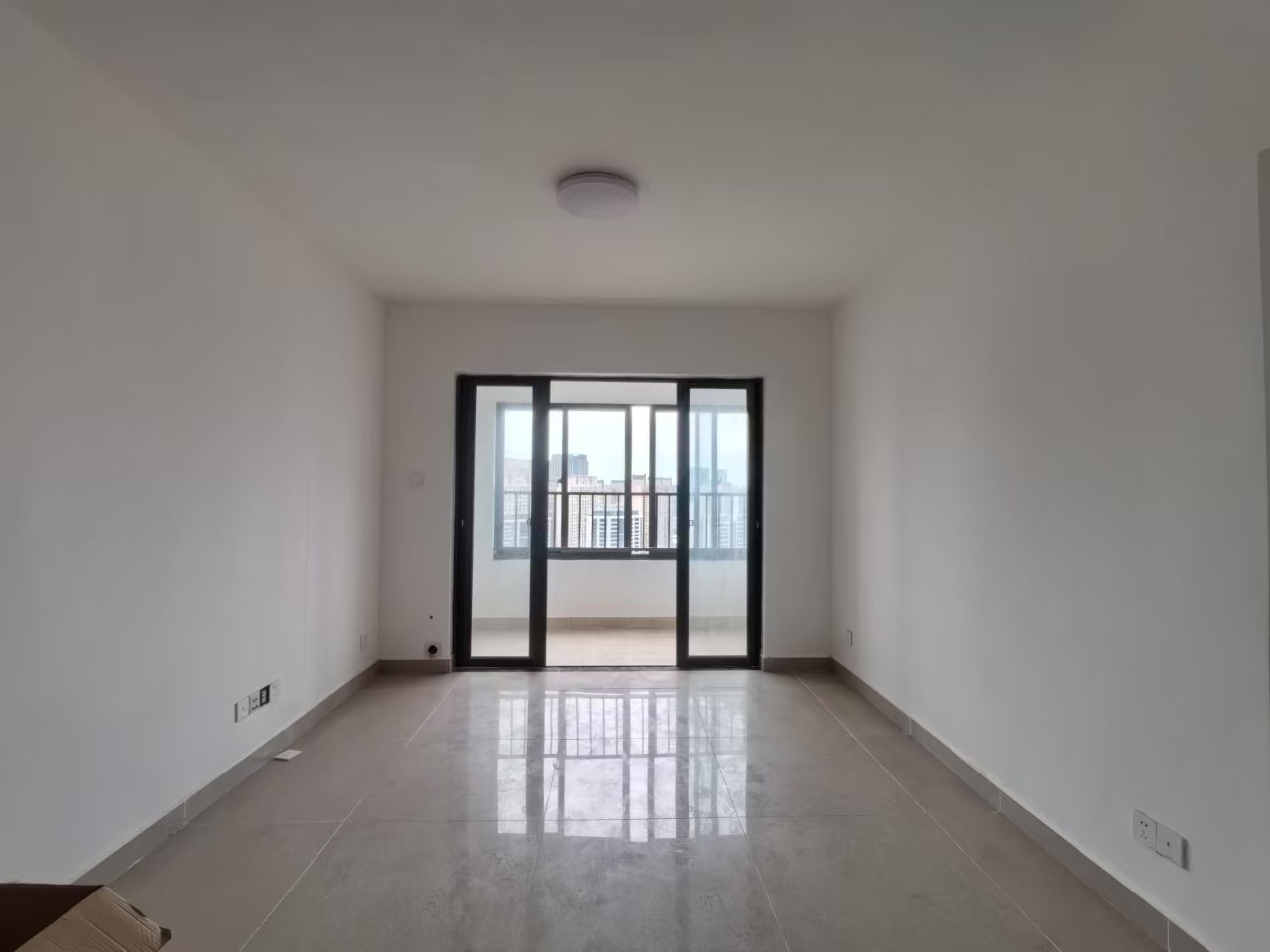 龙昆雅苑(中交·龙昆雅苑) 3室2厅1卫 2500.0元/月 龙昆雅苑(中交·龙昆雅苑) 3室2厅1卫 2500.0元/月室内图