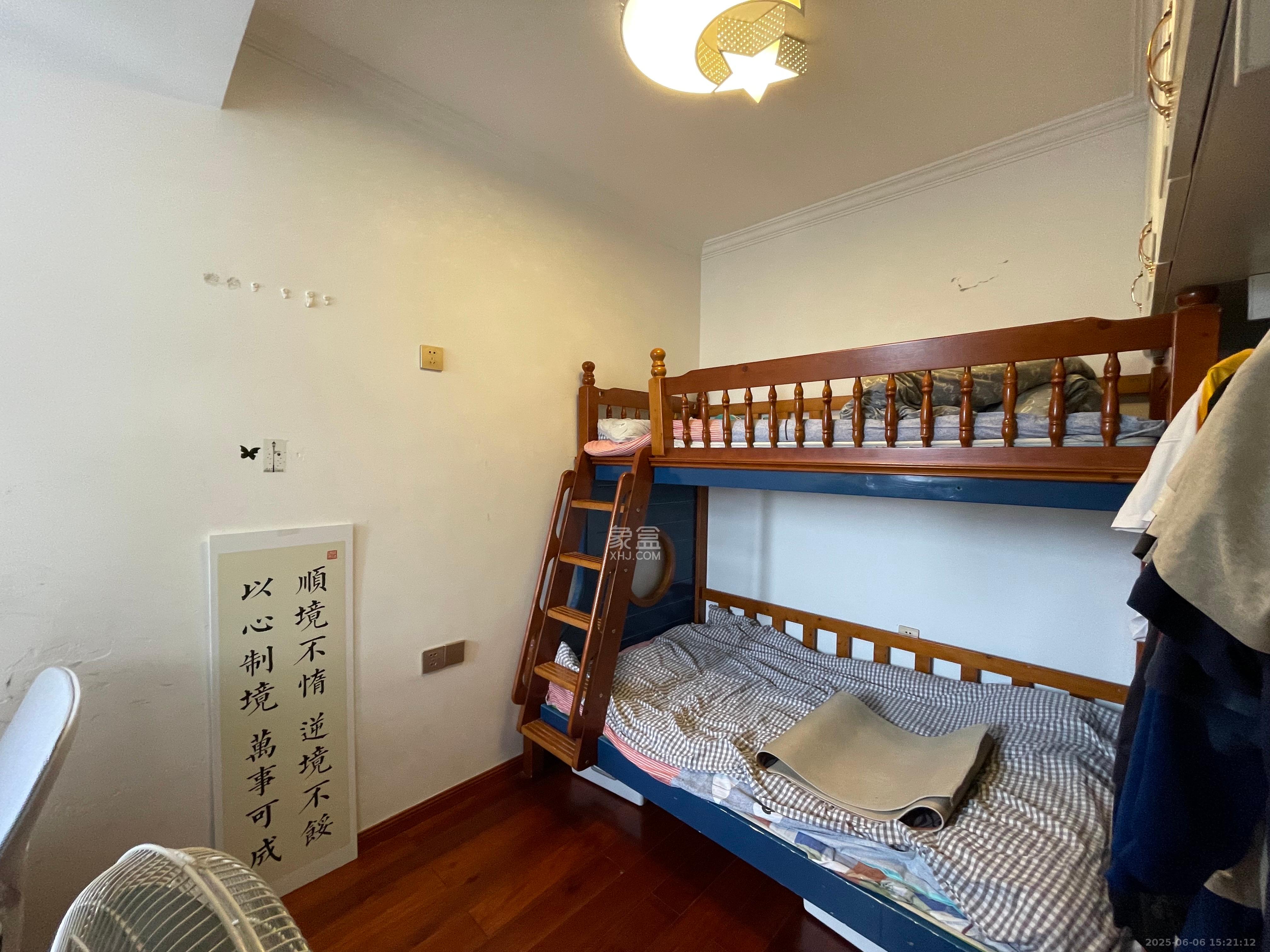 中国铁建梅溪青秀一期  2室2厅1卫   2400.00元/月室内图