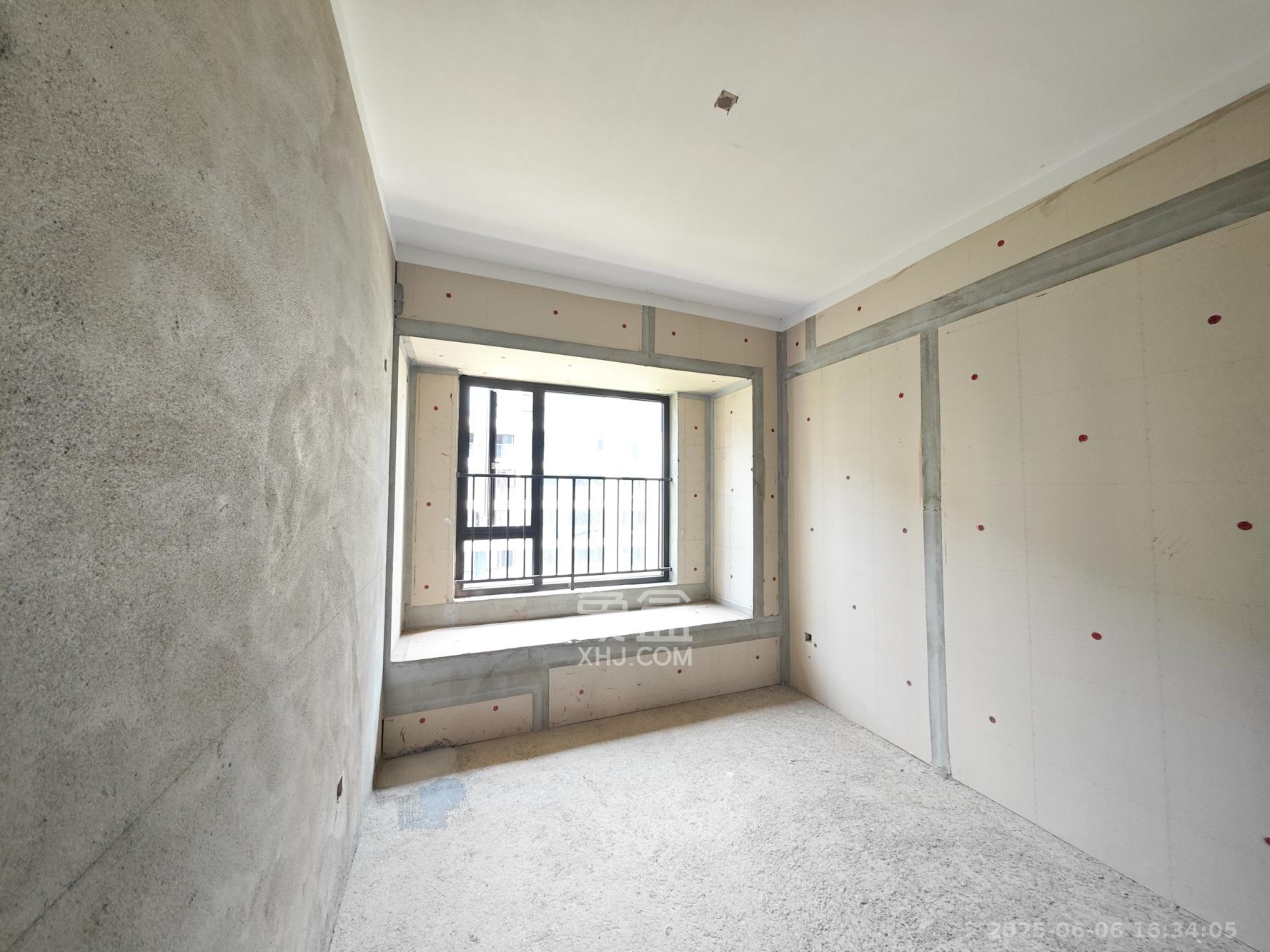 远洋红星天铂一期  4室2厅2卫    158.0万 远洋红星天铂一期  4室2厅2卫    158.0万卧室