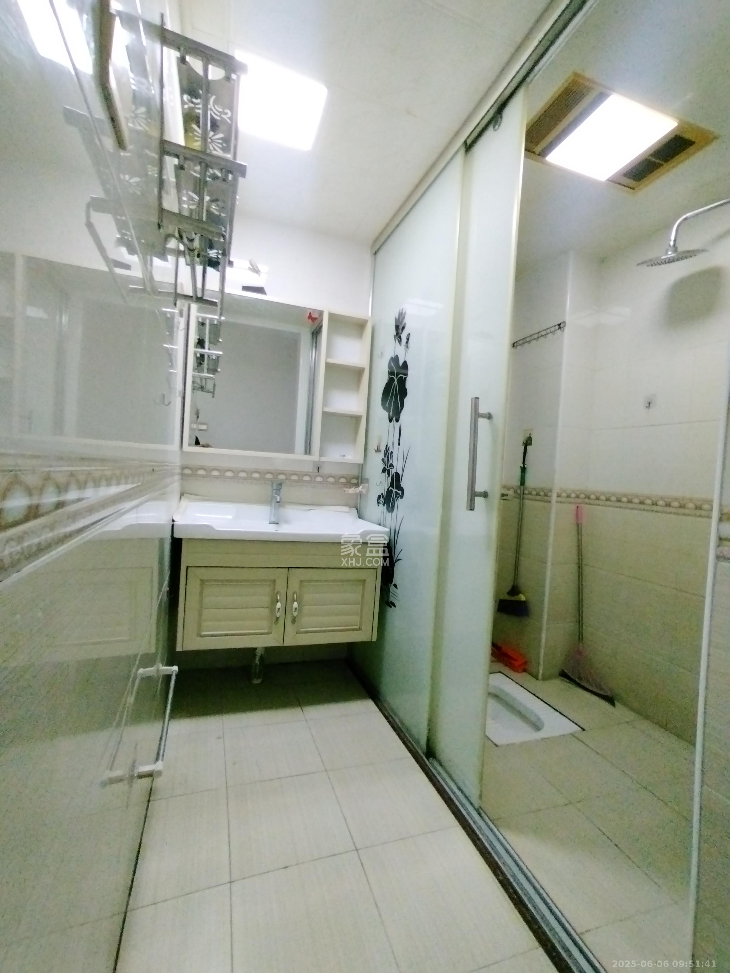 高林仕家  3室2厅1卫   1600.00元/月室内图