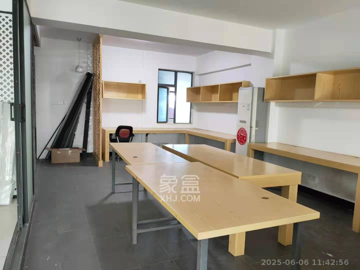 BOBO天下城(CTA财富中心) 2室2厅1卫 2500.0元/月 BOBO天下城(CTA财富中心) 2室2厅1卫 2500.0元/月室内图