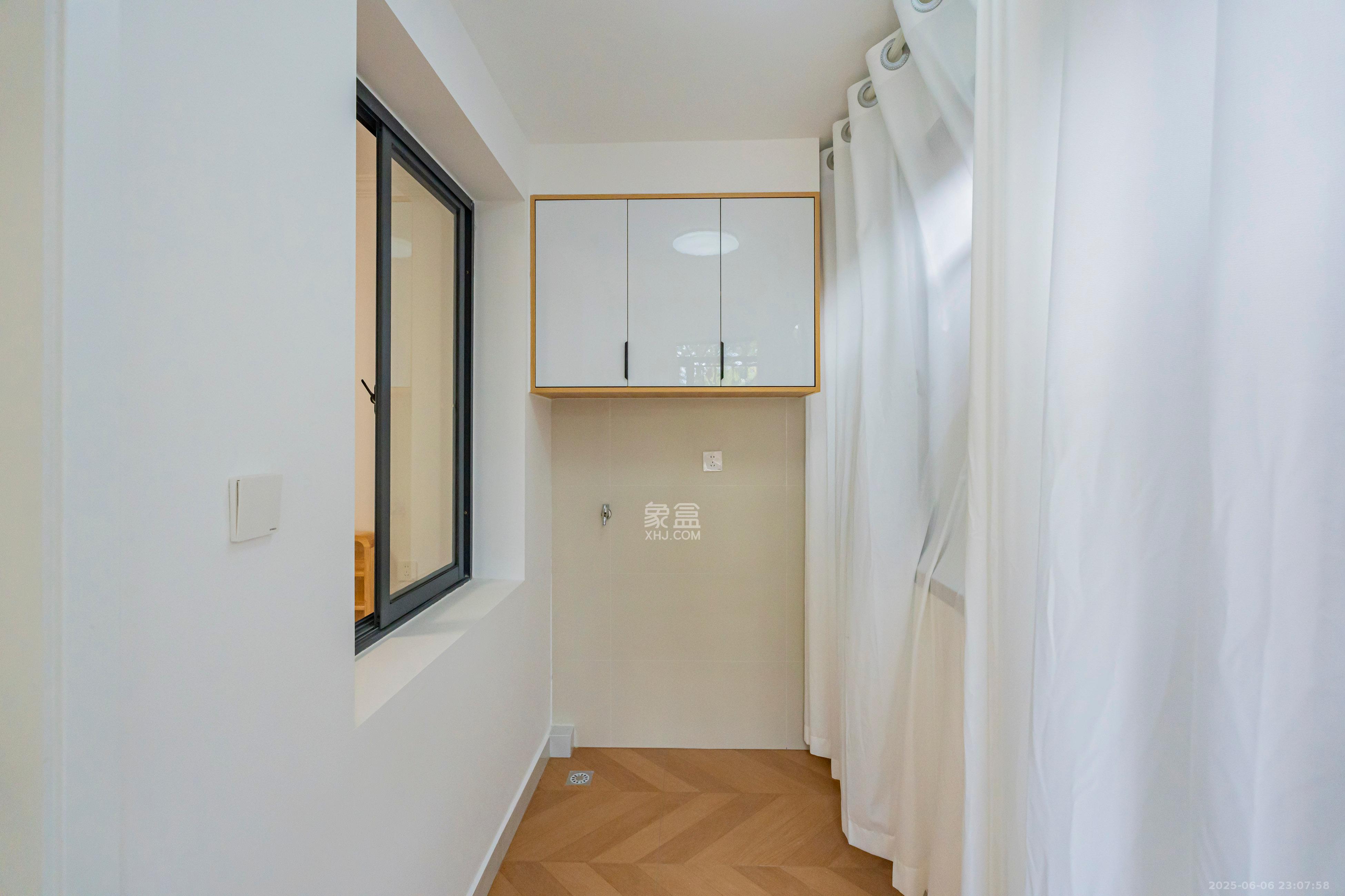 动力南苑 3室1厅1卫 58.0万 动力南苑 3室1厅1卫 58.0万阳台