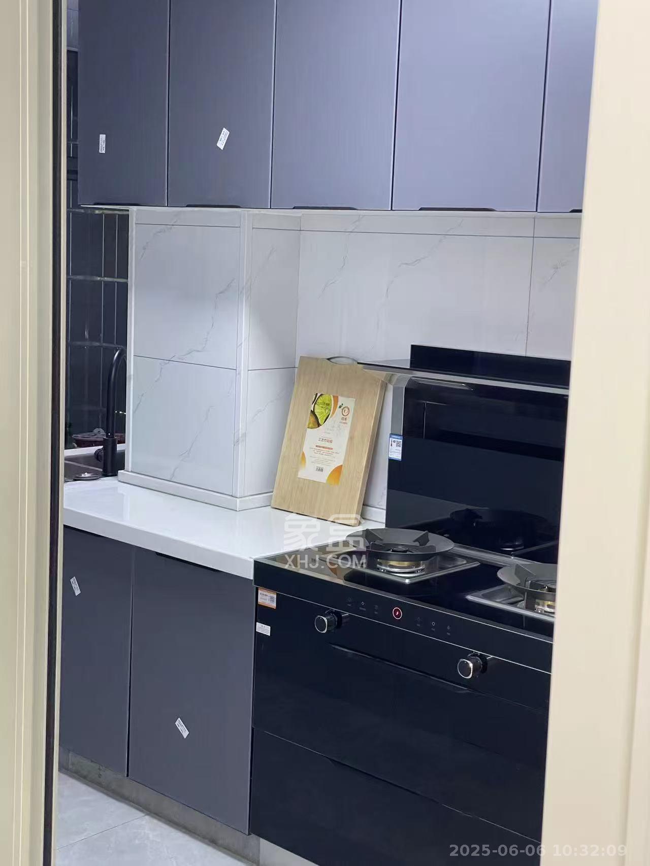 凯富南方鑫城  3室2厅1卫   2200.00元/月室内图