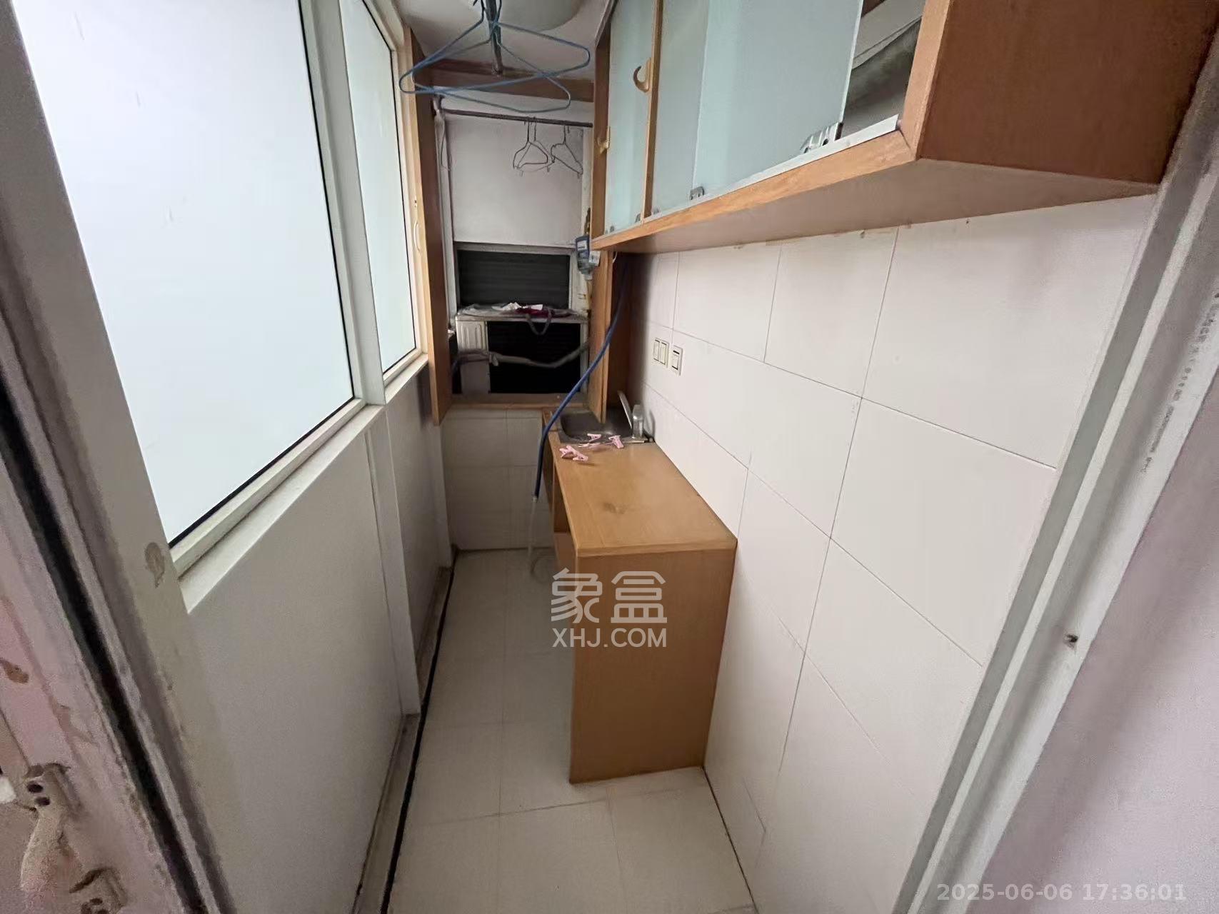 他城（天鸿时代公寓）  1室1厅1卫   1200.00元/月室内图