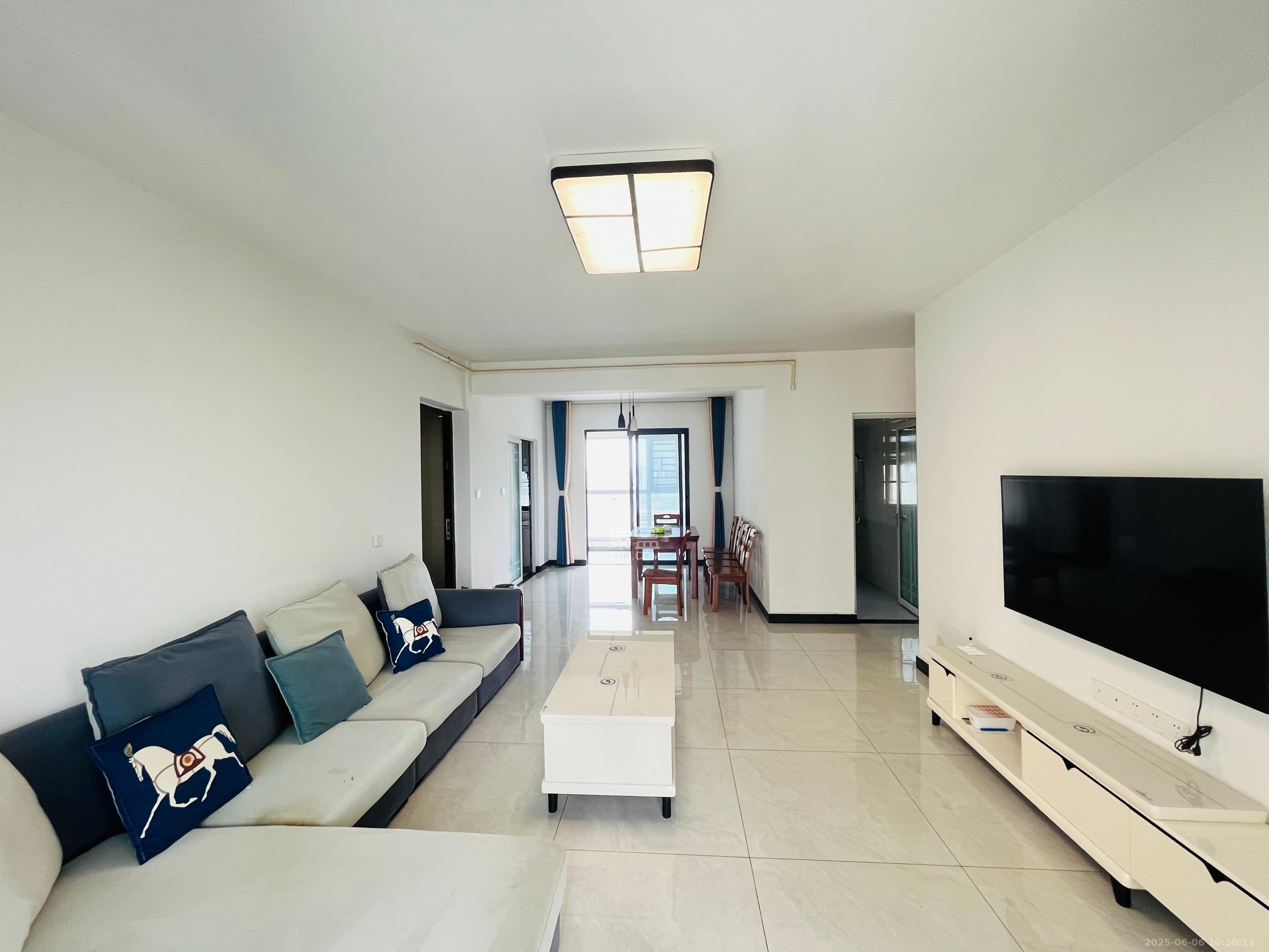 建发中央公园（建发美地）  4室2厅2卫   4300.00元/月