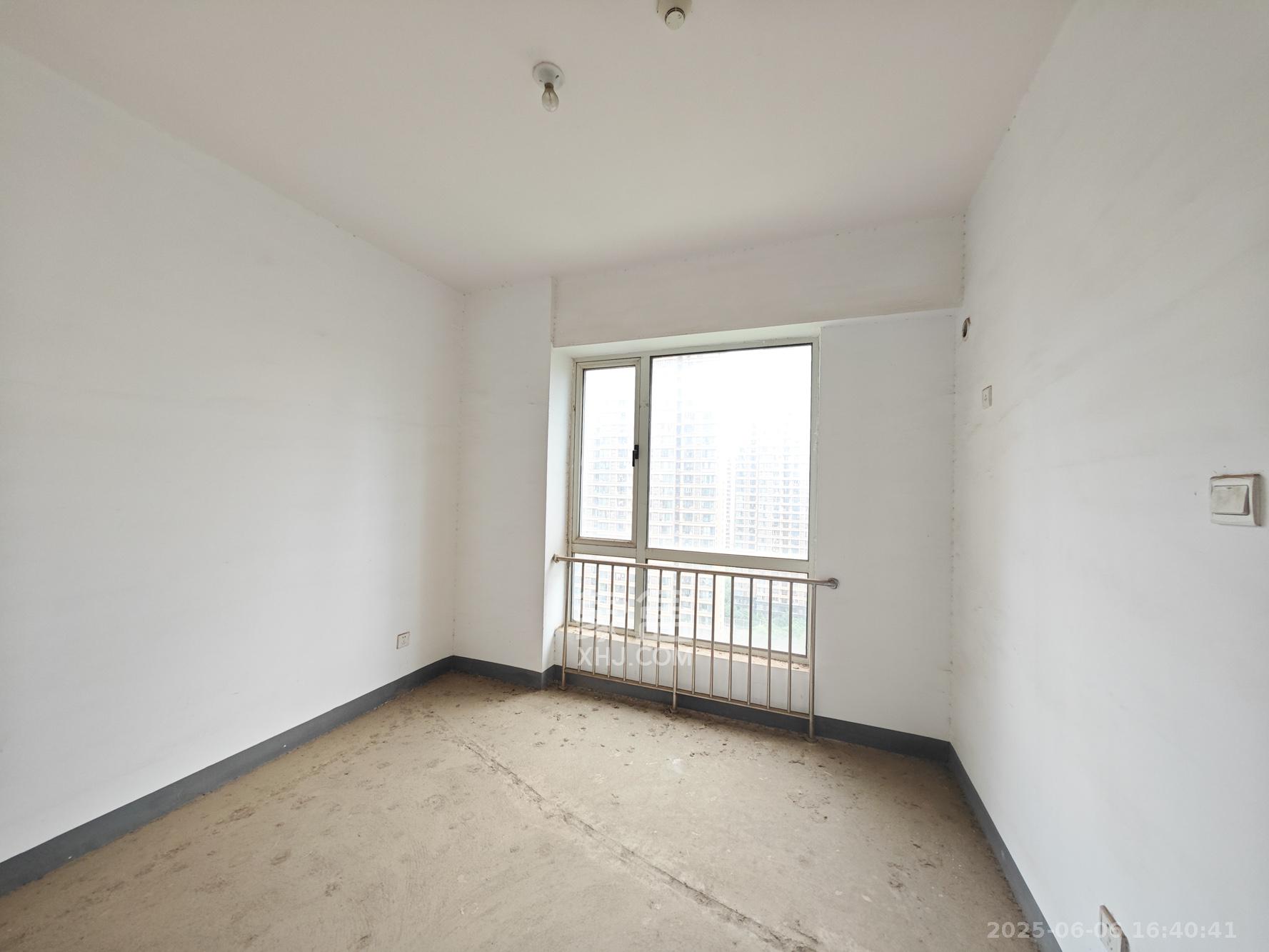 五矿万境水岸二期(五矿万境水岸和苑)  3室2厅2卫    168.0万 五矿万境水岸二期(五矿万境水岸和苑)  3室2厅2卫    168.0万卧室