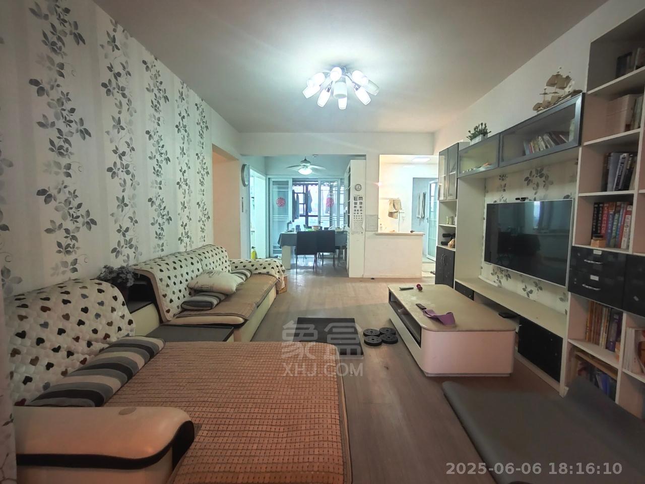 凯旋名门人民中路1006号  3室2厅2卫    1800.0元/月 凯旋名门人民中路1006号  3室2厅2卫    1800.0元/月室内图