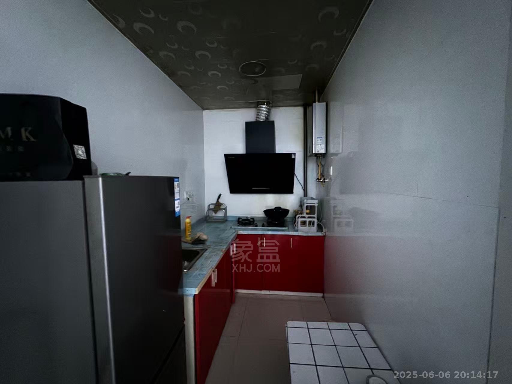 慈善大厦  1室1厅1卫    1100.0元/月 慈善大厦  1室1厅1卫    1100.0元/月室内图1