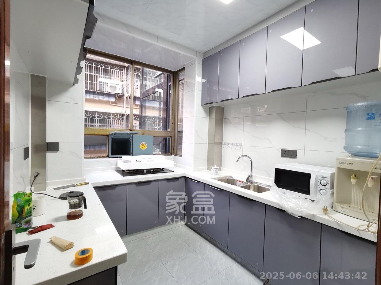 湘雅附二宿舍(劳动村)  2室1厅1卫    2800.0元/月室内图