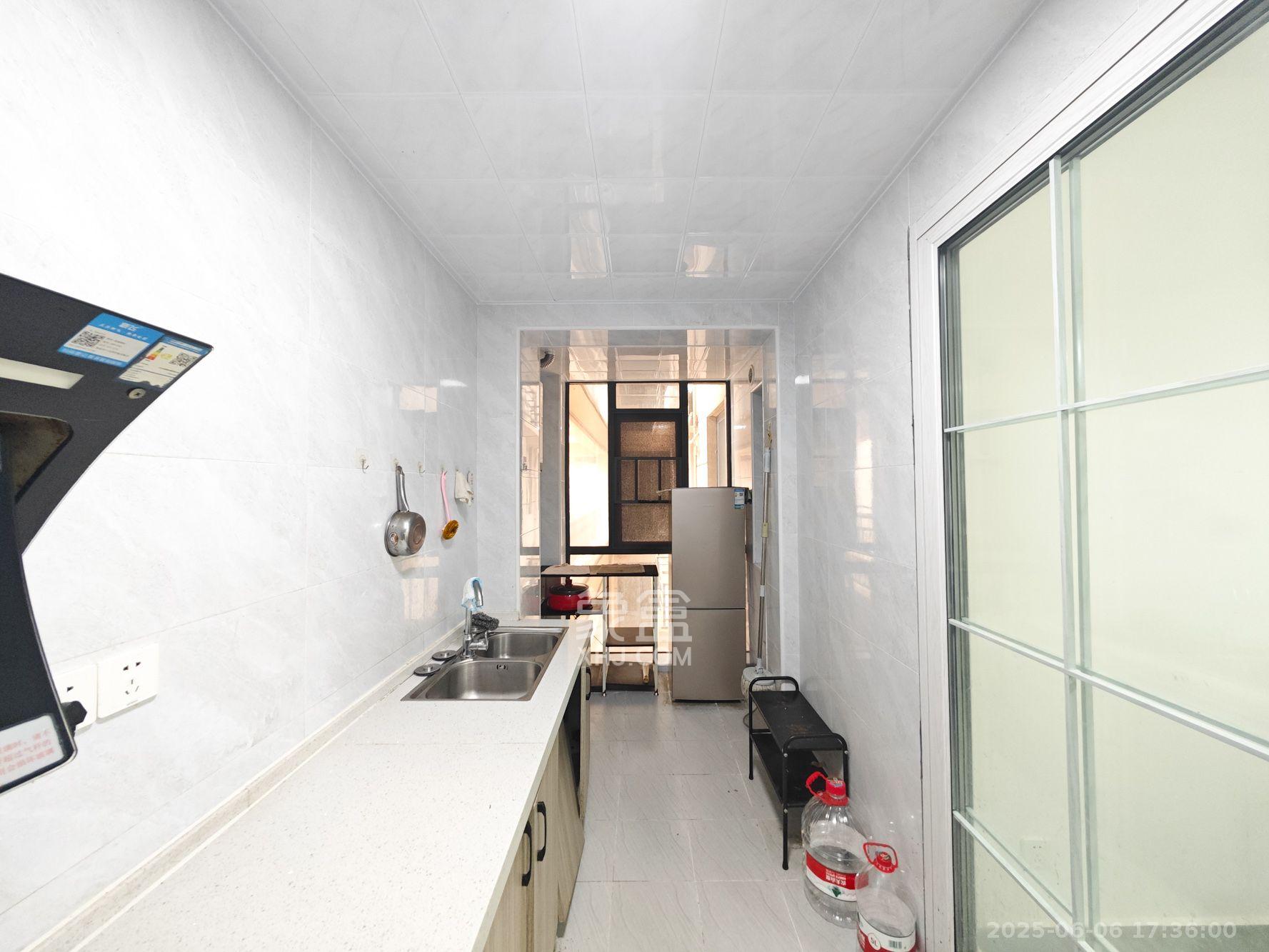 碧桂园南城首府(东宸林海) 1室0厅0卫 2500.0元/月 碧桂园南城首府(东宸林海) 1室0厅0卫 2500.0元/月室内图