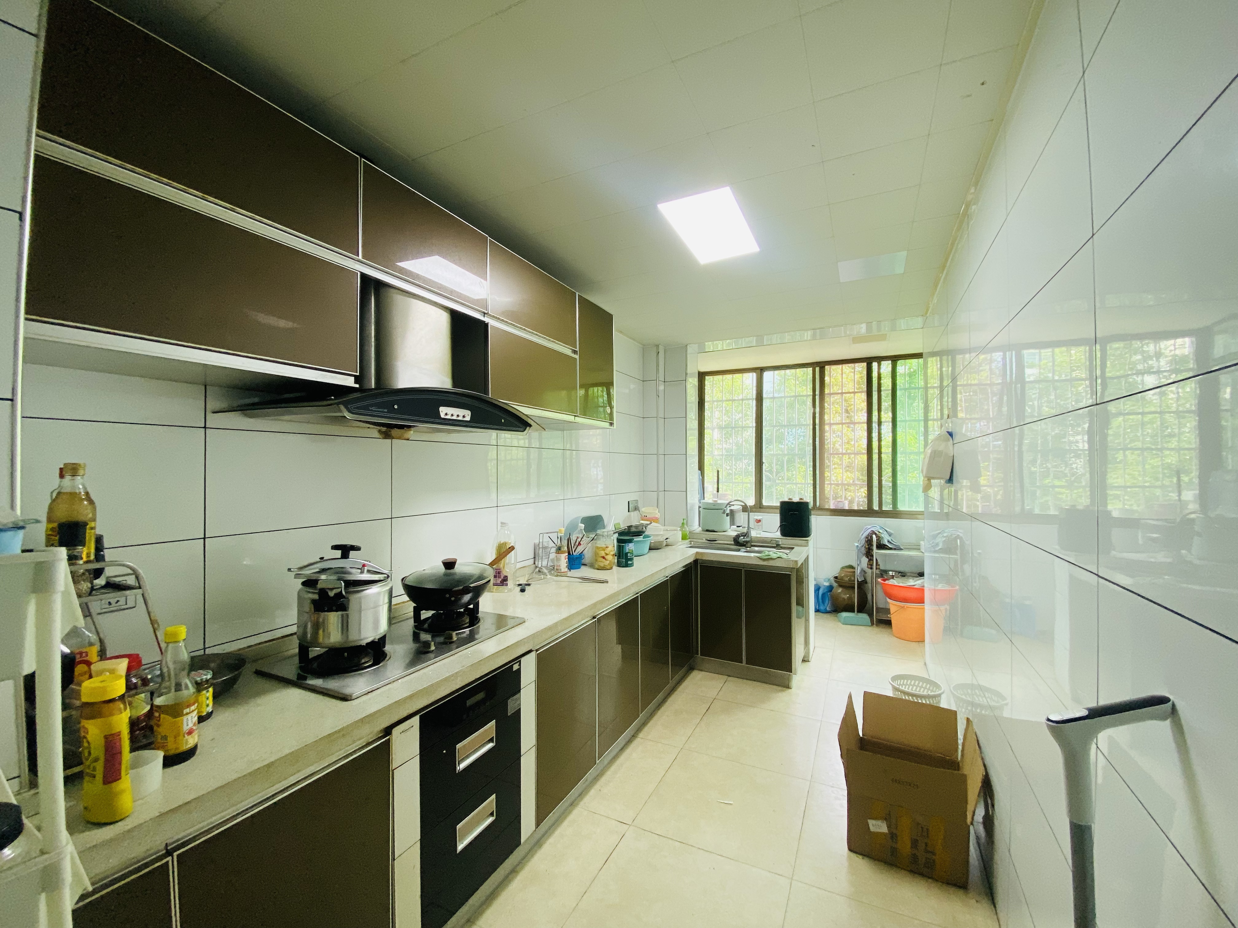 梓怡华府 3室2厅2卫 1200.0元/月 梓怡华府 3室2厅2卫 1200.0元/月室内图