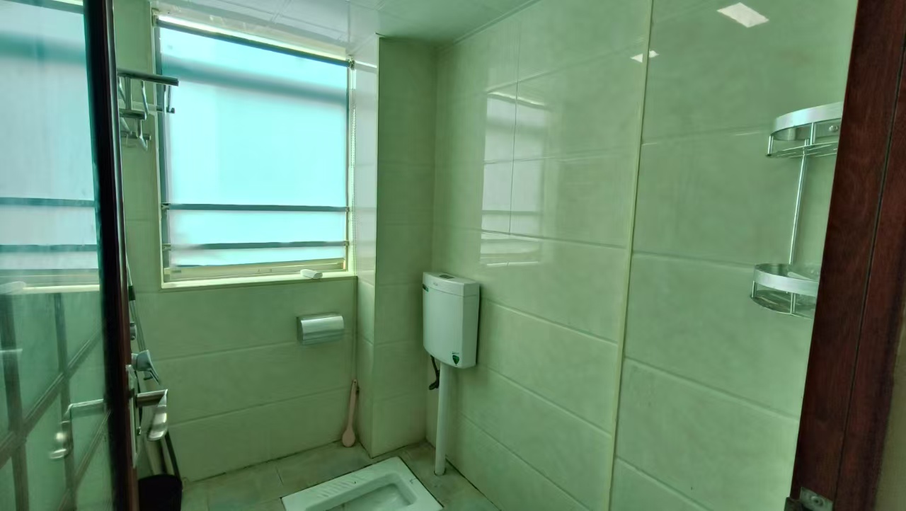 鹏利广场 2室2厅1卫 1700.0元/月 鹏利广场 2室2厅1卫 1700.0元/月室内图